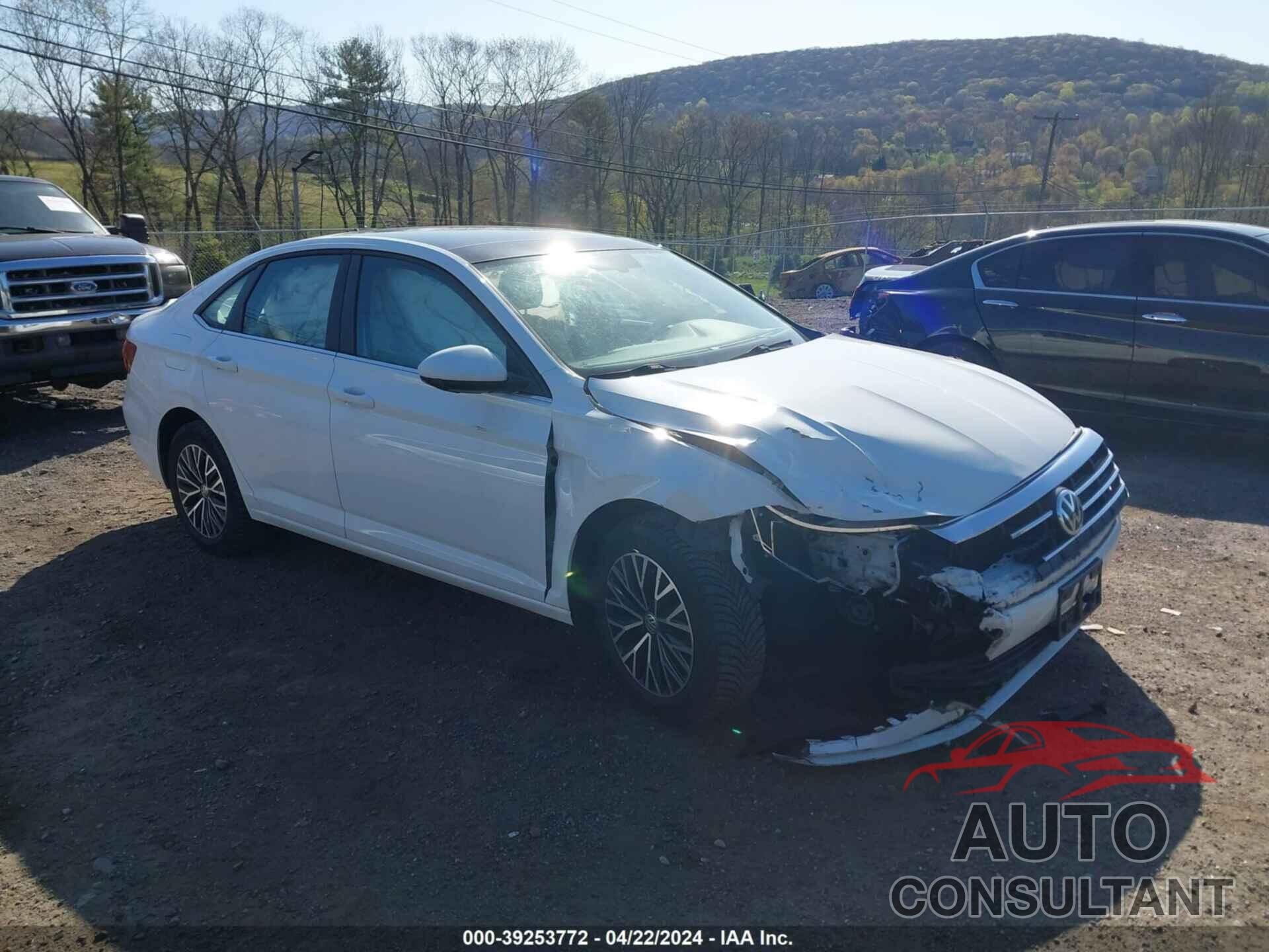 VOLKSWAGEN JETTA 2019 - 3VWC57BU8KM030545