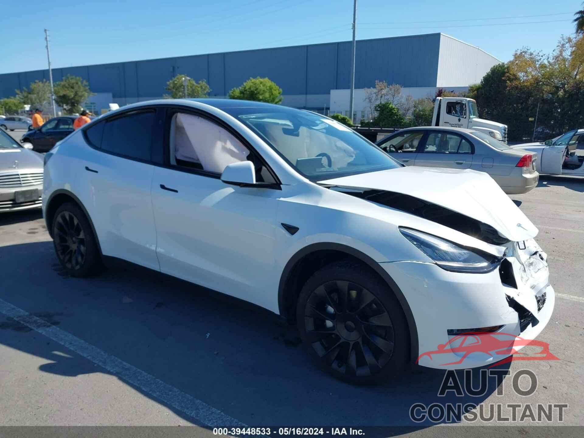 TESLA MODEL Y 2023 - 7SAYGDEE3PA135947