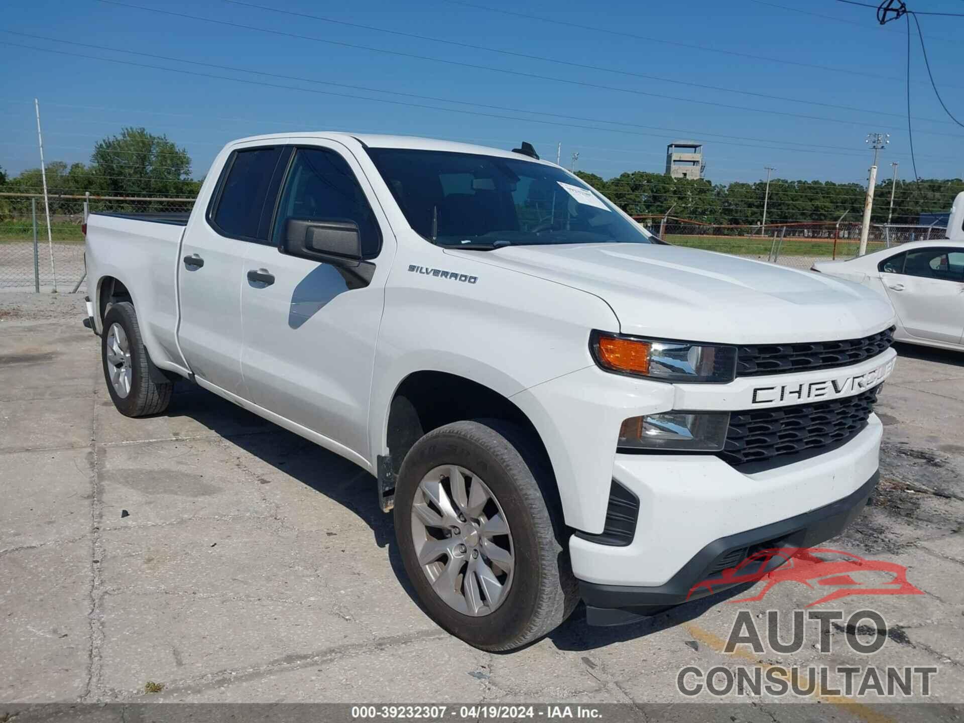 CHEVROLET SILVERADO 1500 2019 - 1GCRWBEF5KZ411438