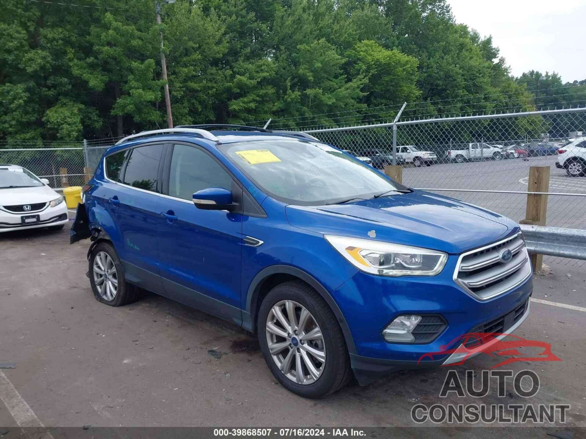 FORD ESCAPE 2017 - 1FMCU0J99HUA75049