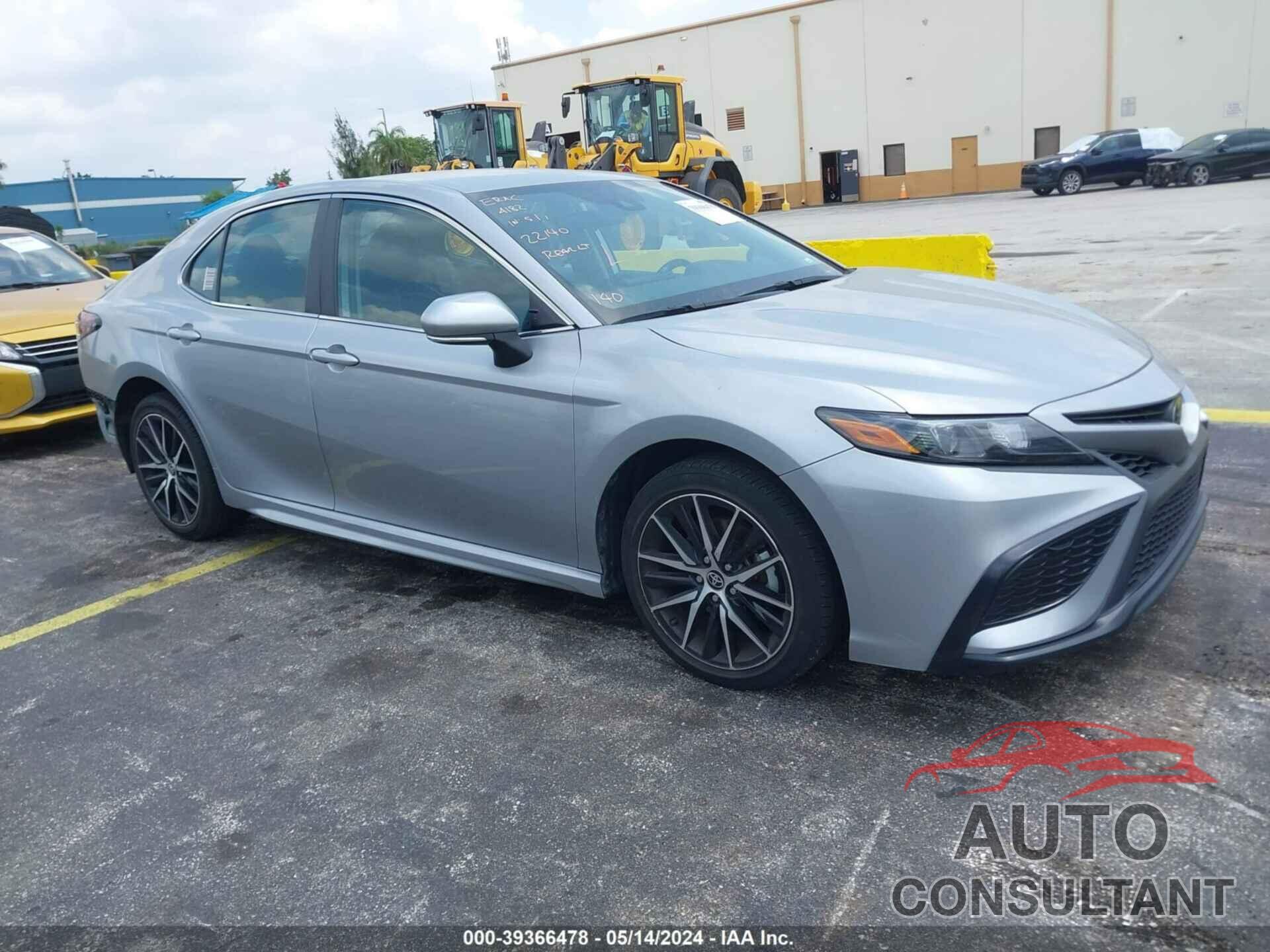TOYOTA CAMRY 2022 - 4T1G11AK9NU072988