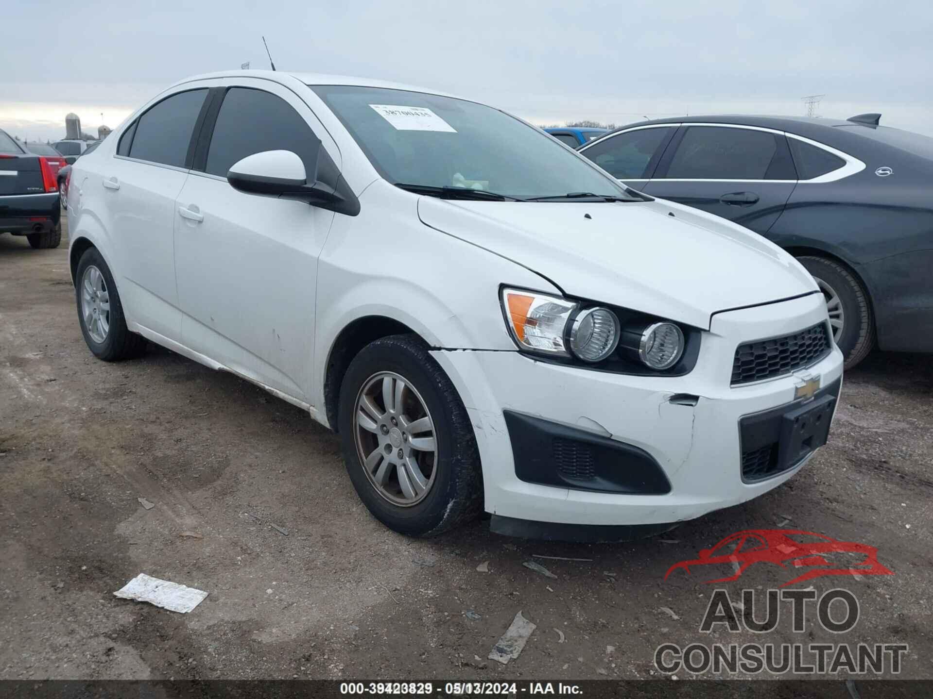 CHEVROLET SONIC 2013 - 1G1JC5SH3D4127294
