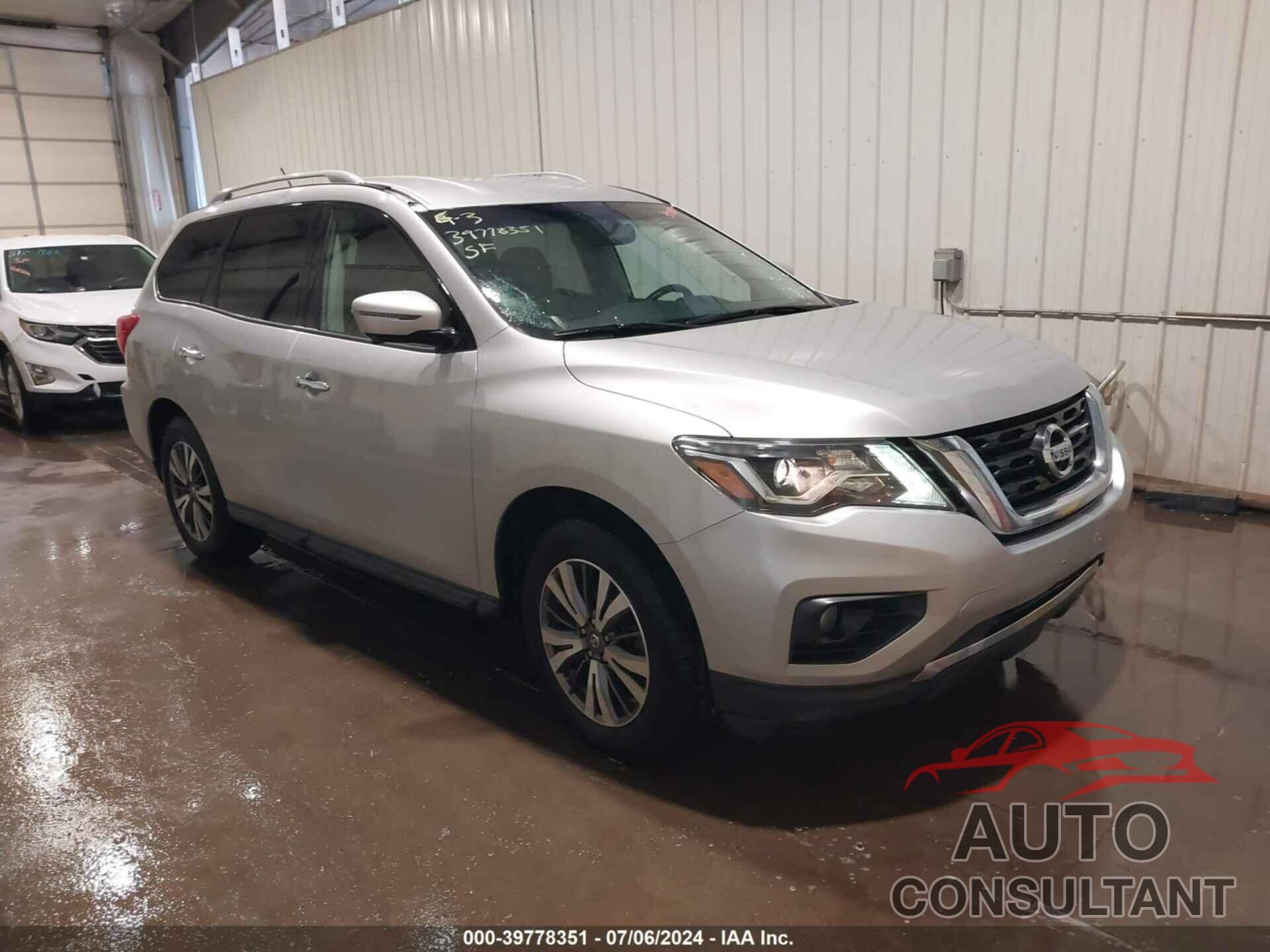 NISSAN PATHFINDER 2017 - 5N1DR2MM9HC655165