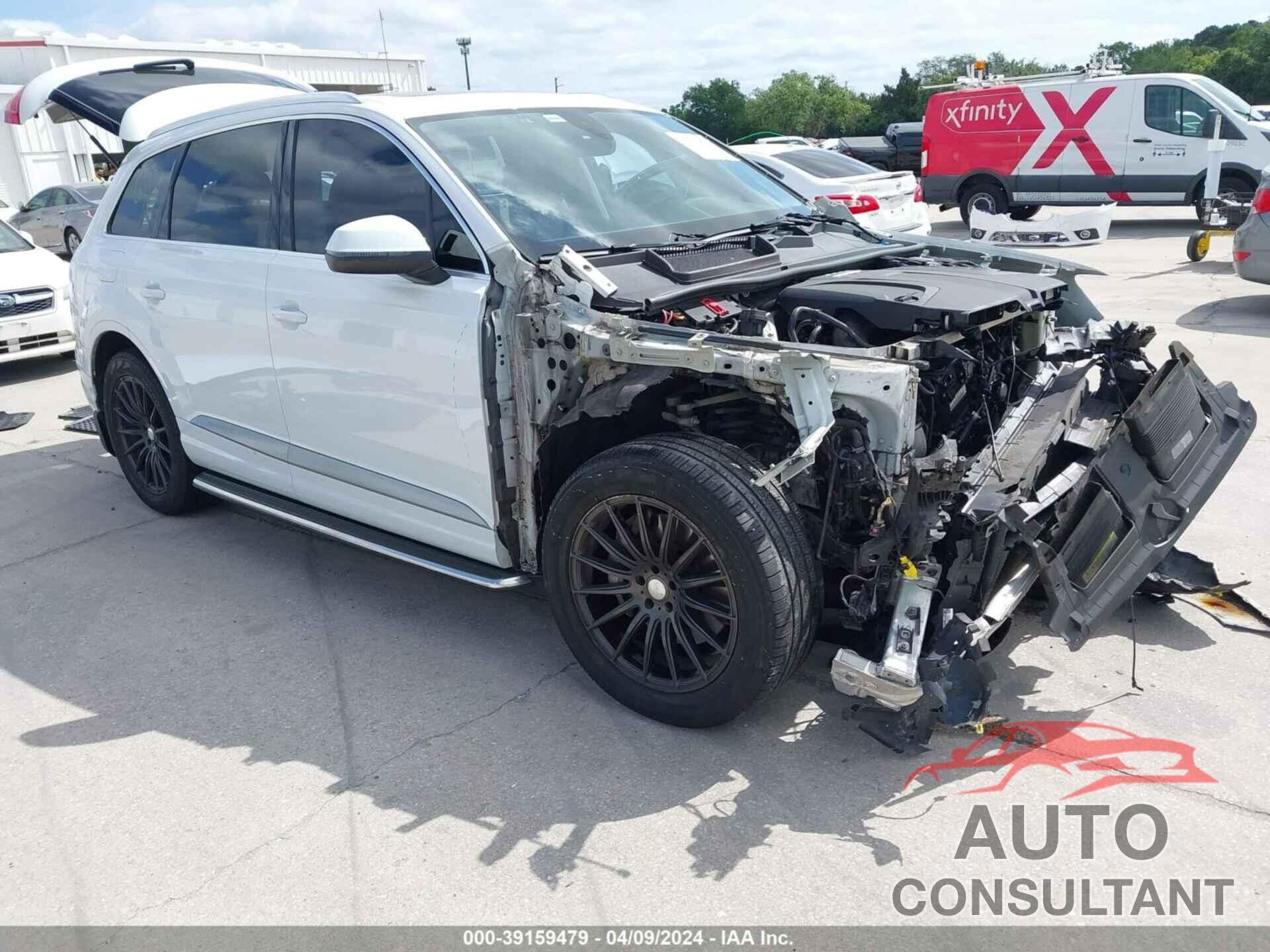 AUDI Q7 2018 - WA1LHAF75JD045715