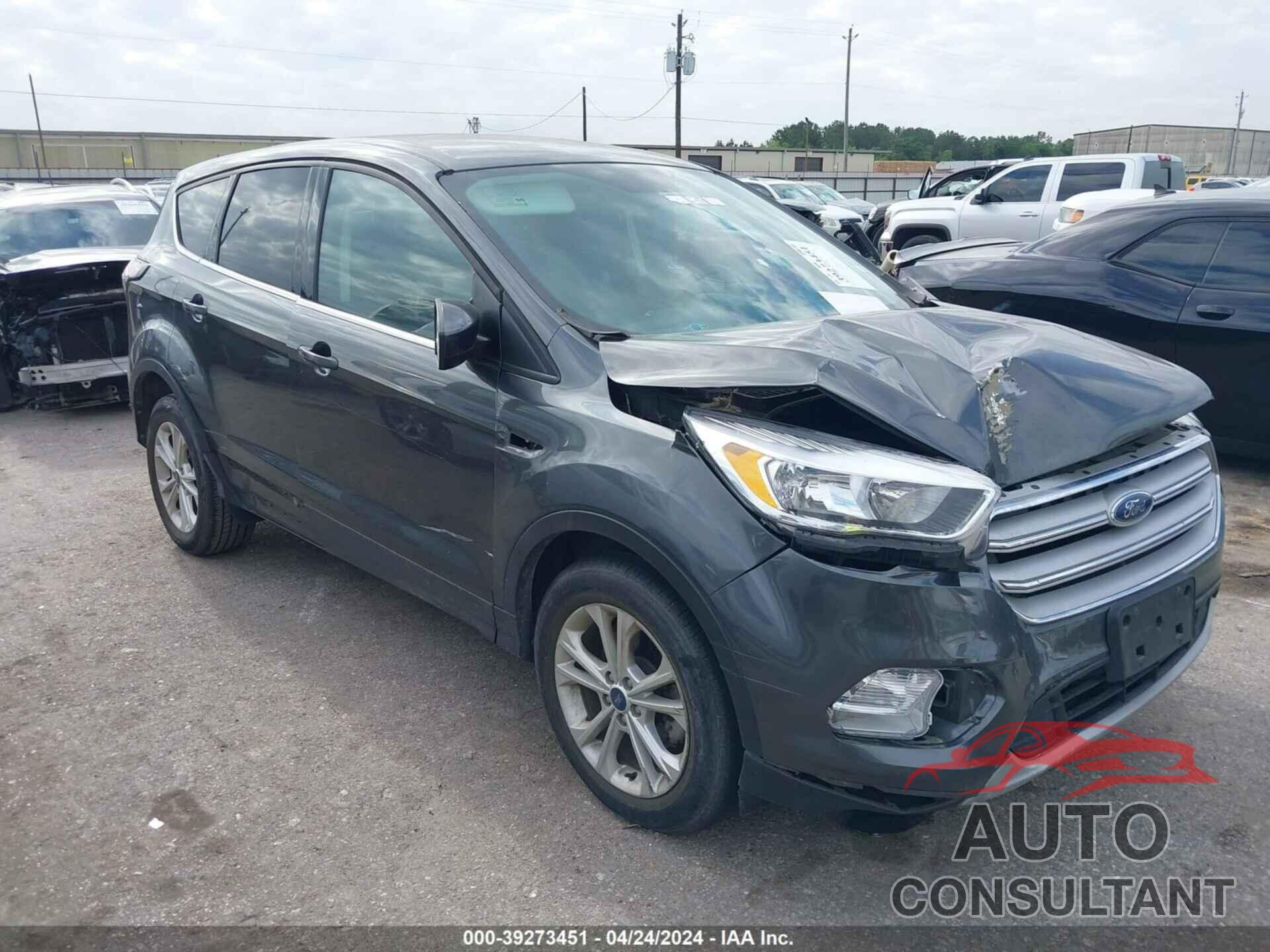 FORD ESCAPE 2017 - 1FMCU0GD7HUC10265