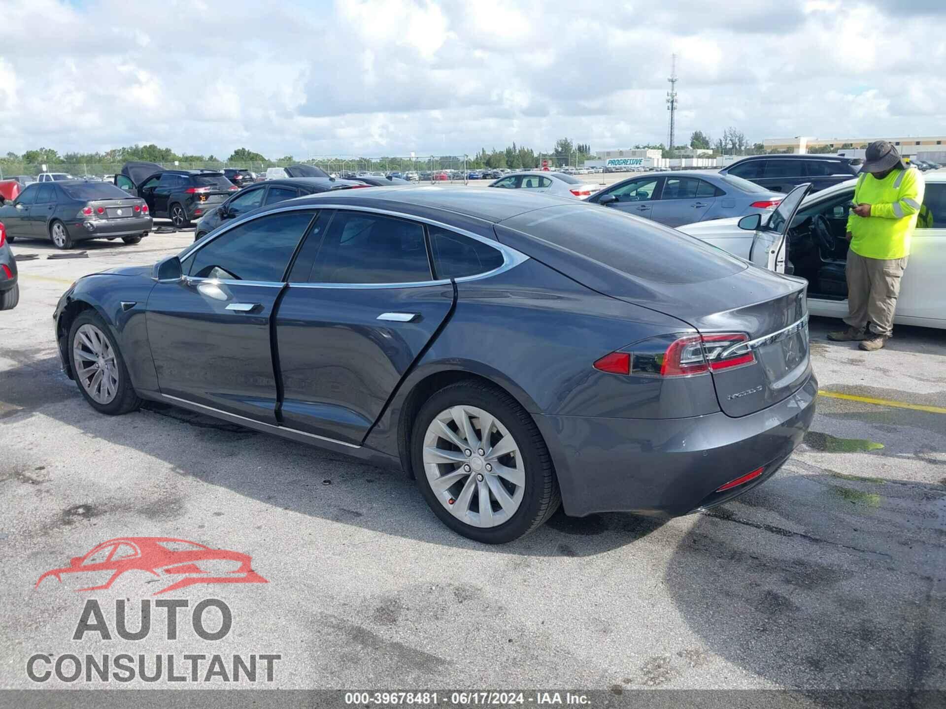 TESLA MODEL S 2018 - 5YJSA1E22JF249702