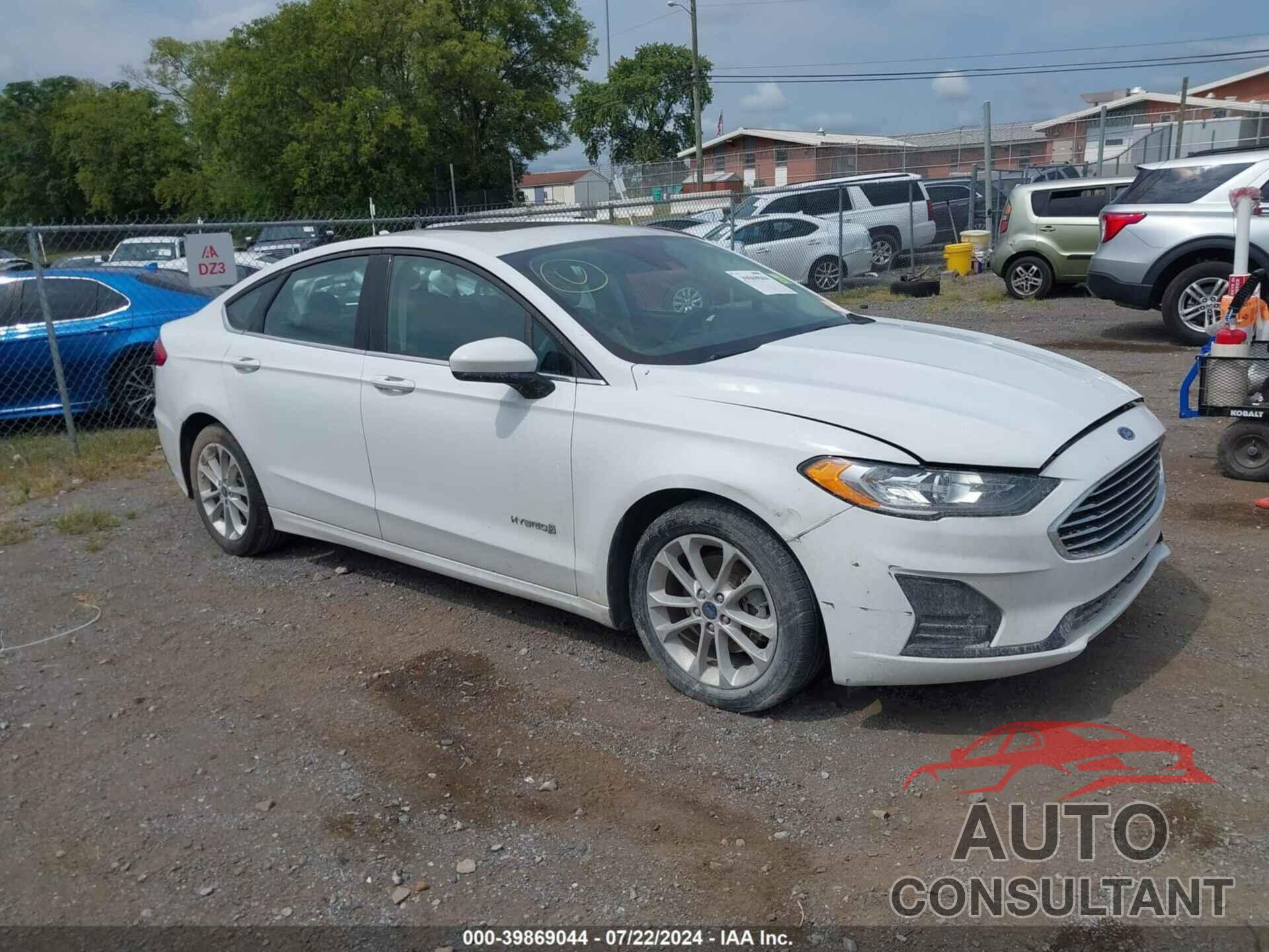 FORD FUSION HYBRID 2019 - 3FA6P0LU6KR125615