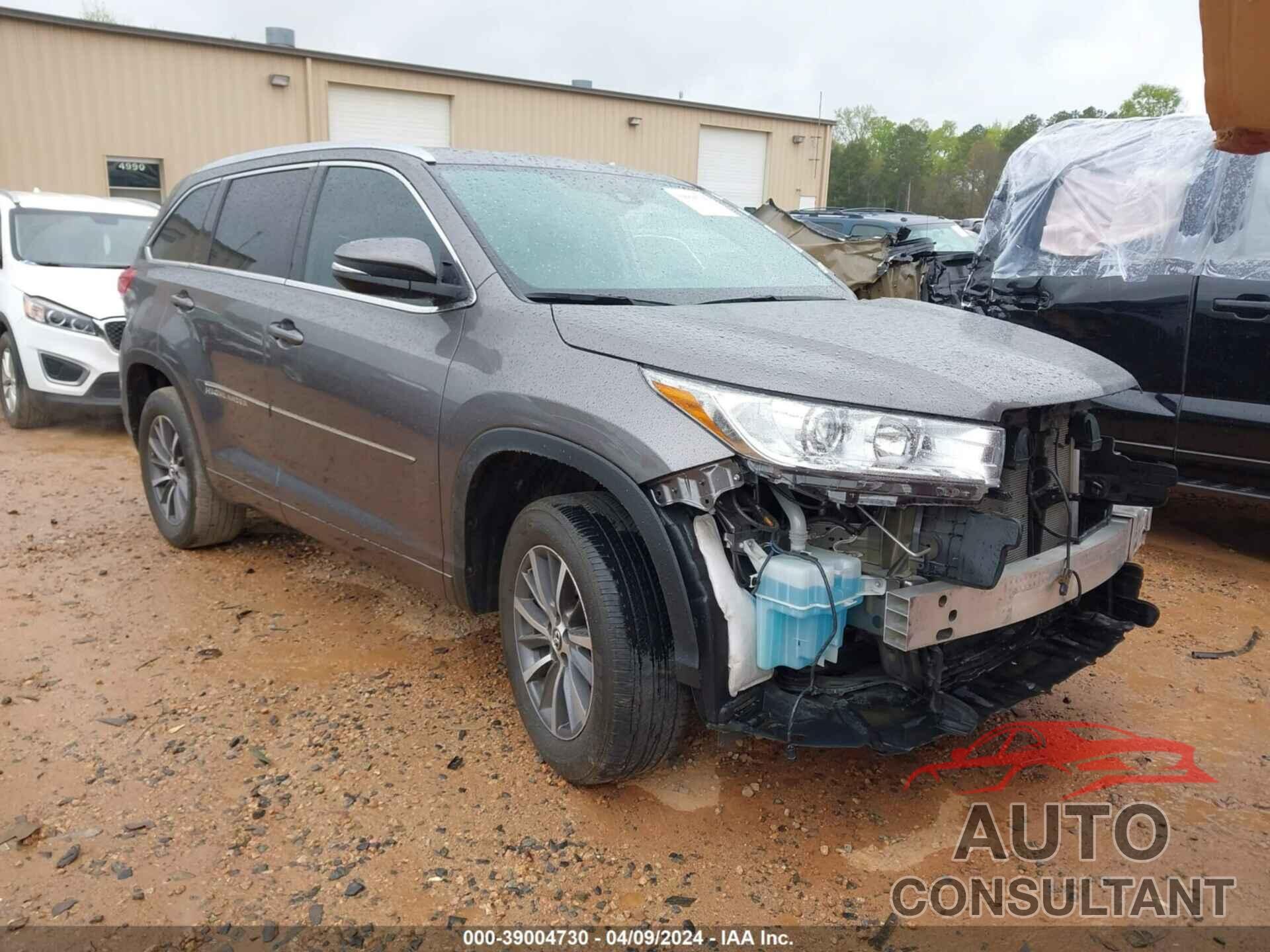 TOYOTA HIGHLANDER 2018 - 5TDKZRFH2JS543557