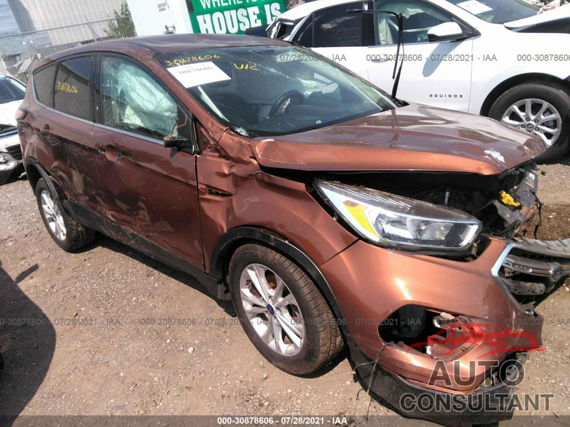 FORD ESCAPE 2017 - 1FMCU0GD8HUE57939