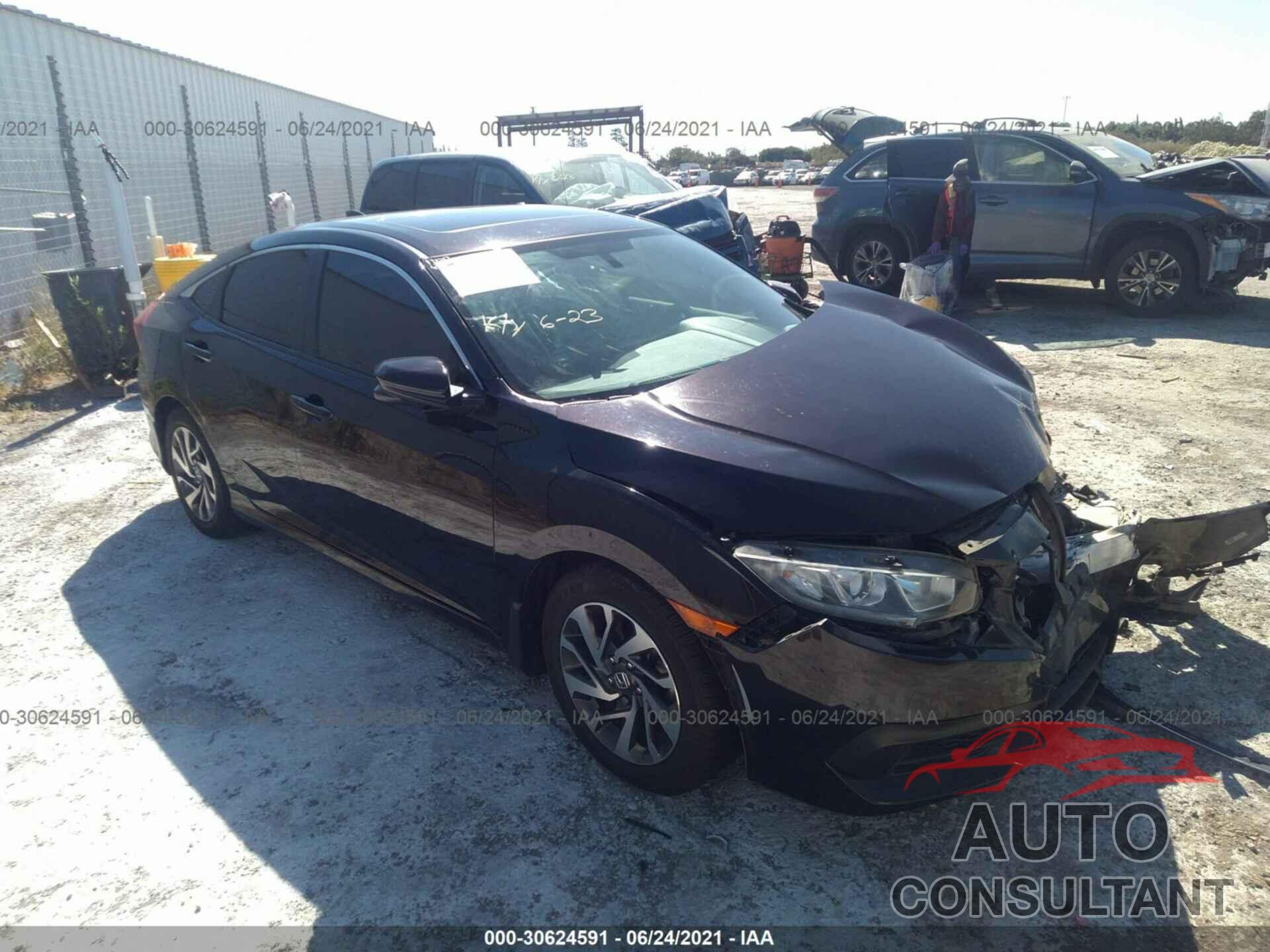 HONDA CIVIC SEDAN 2017 - 19XFC2F71HE201832