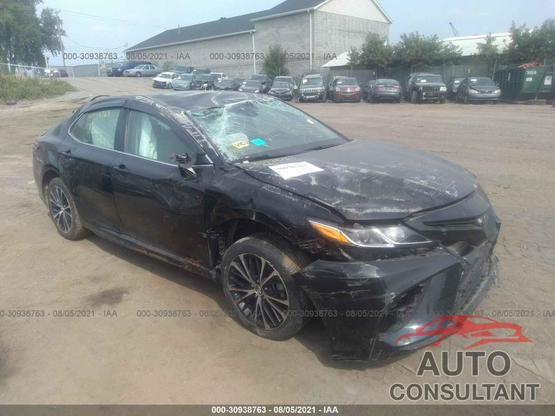TOYOTA CAMRY 2019 - 4T1B11HK2KU743462