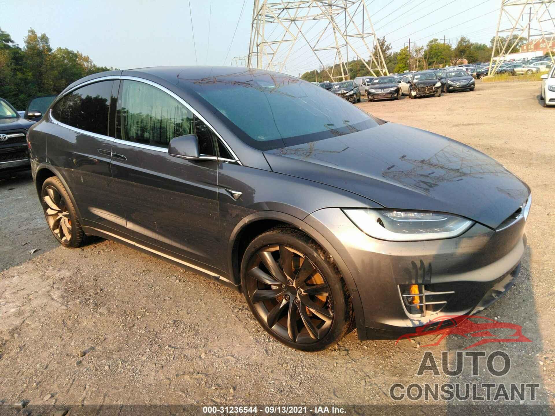 TESLA MODEL X 2019 - 5YJXCBE23KF150927