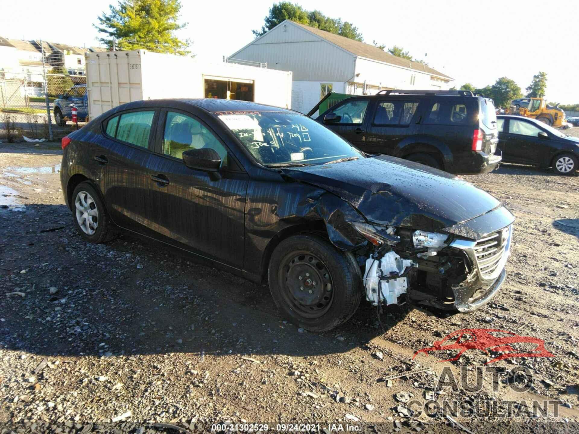 MAZDA MAZDA3 4-DOOR 2018 - 3MZBN1U76JM165165
