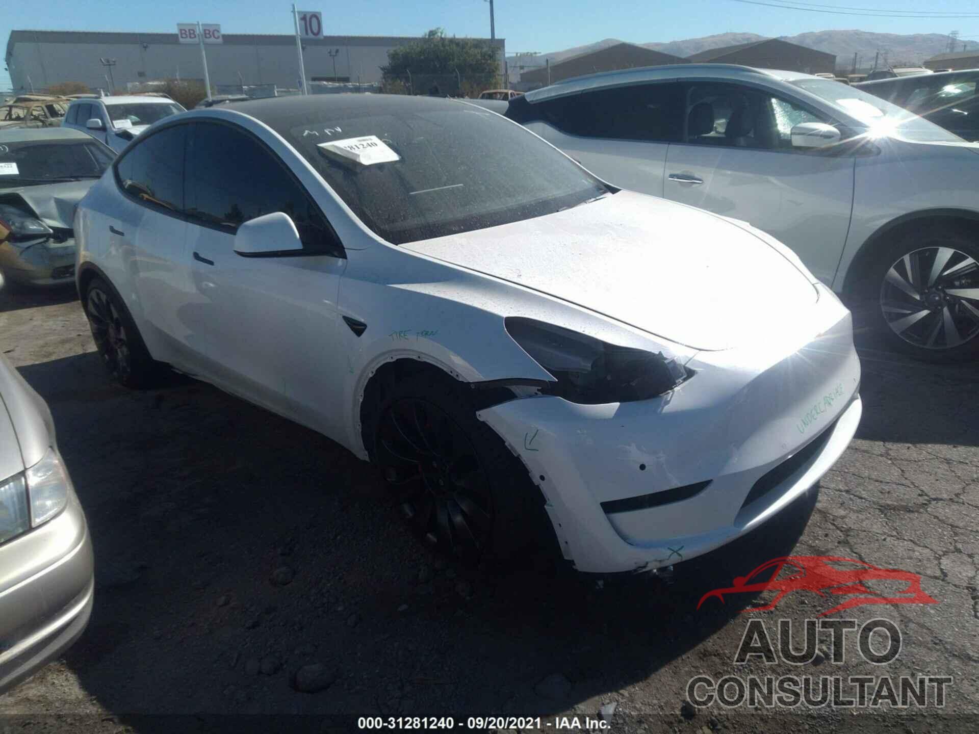 TESLA MODEL Y 2020 - 5YJYGDEF9LF058861