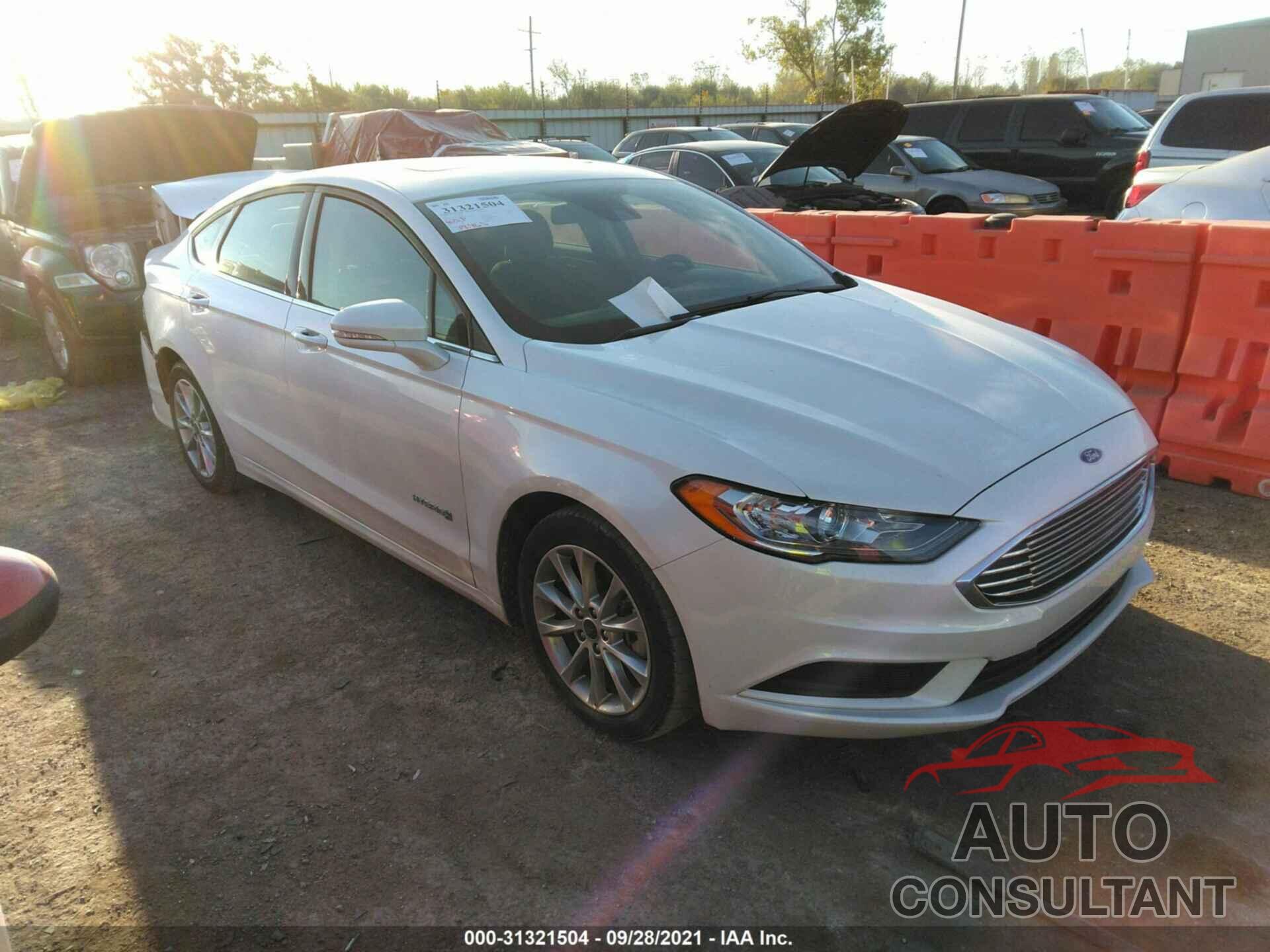 FORD FUSION 2017 - 3FA6P0LU5HR260111