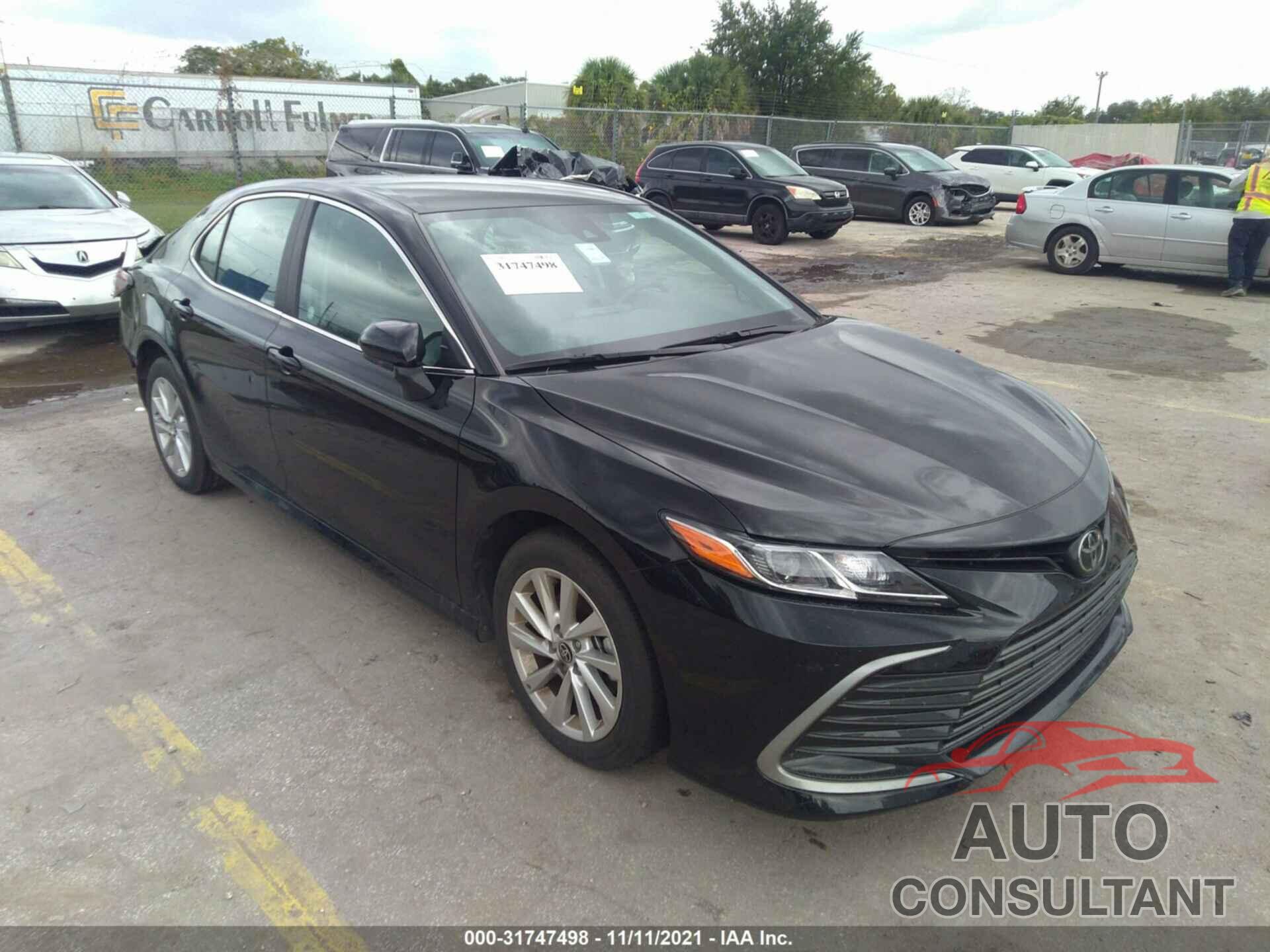 TOYOTA CAMRY 2021 - 4T1C11AK2MU558183
