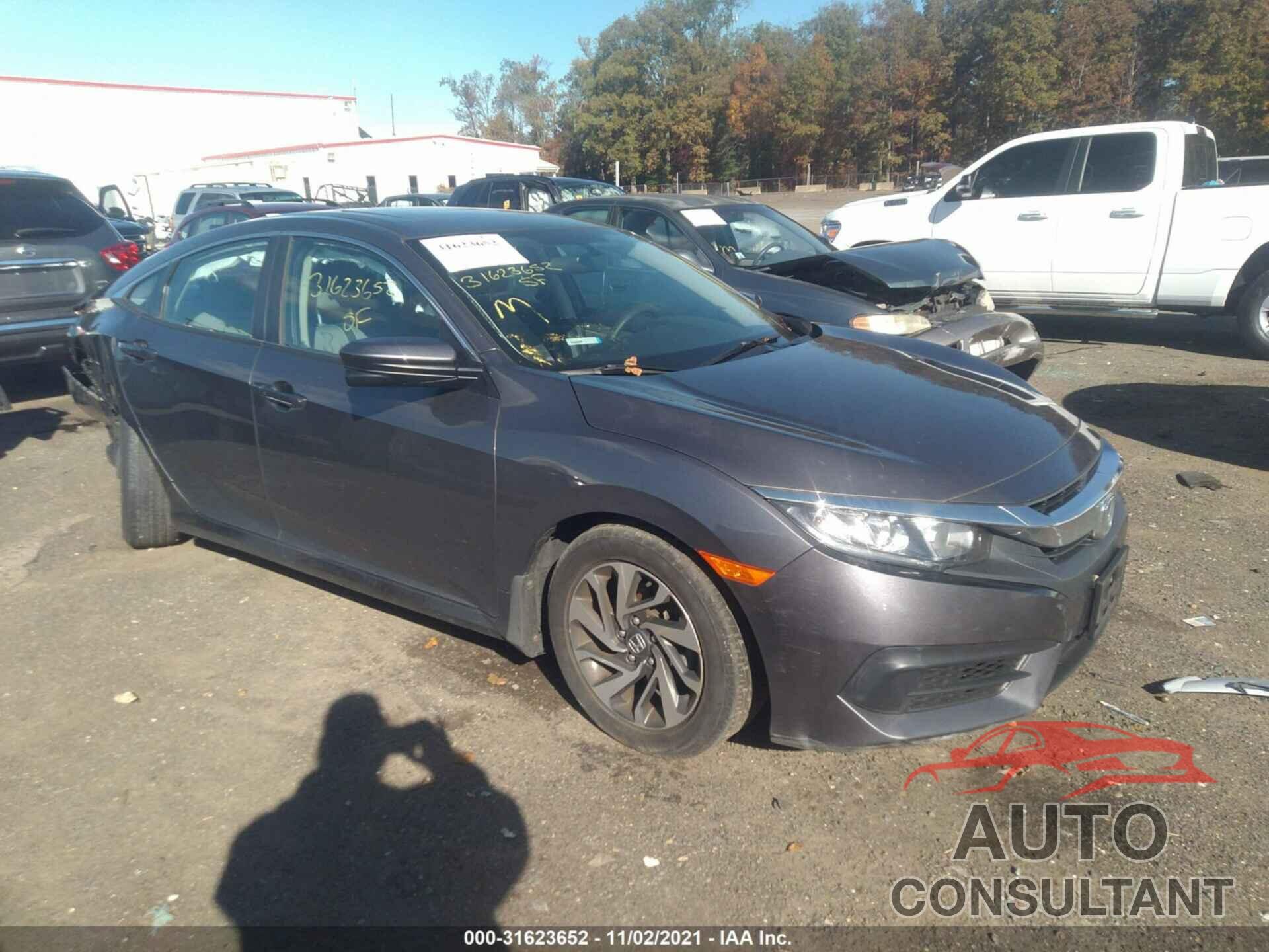 HONDA CIVIC SEDAN 2018 - 2HGFC2F79JH520617