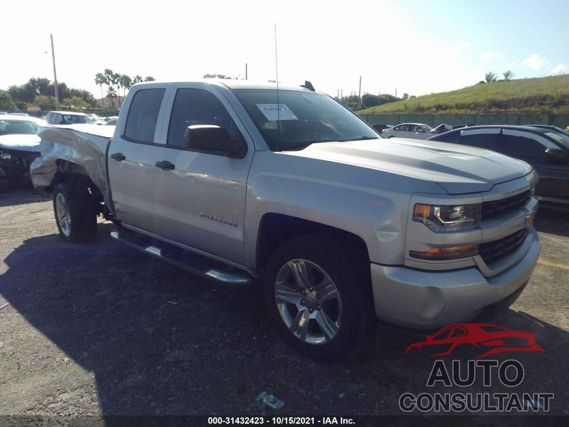 CHEVROLET SILVERADO 1500 2018 - 1GCRCPEH4JZ315533