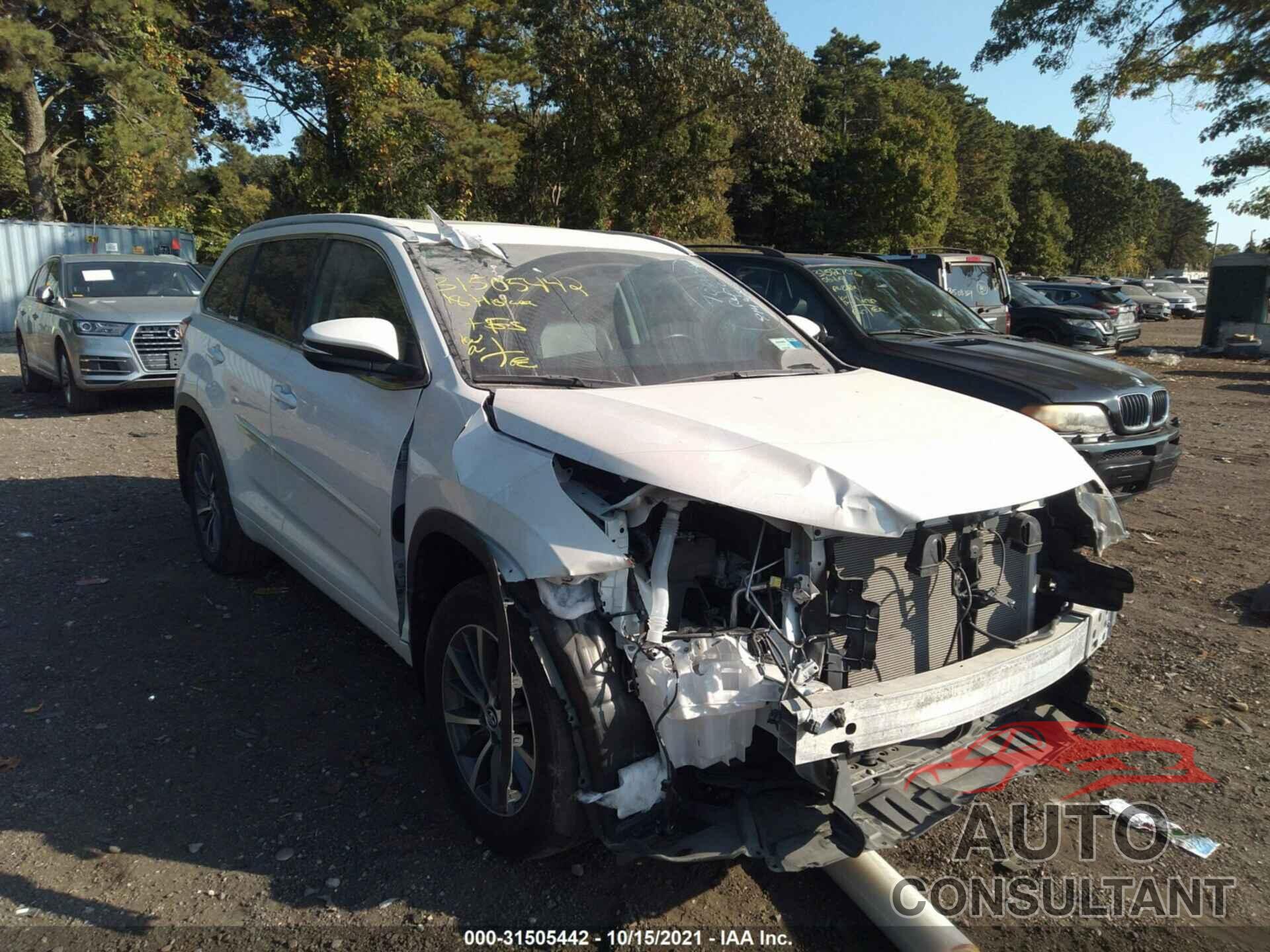 TOYOTA HIGHLANDER 2018 - 5TDJZRFH7JS814933