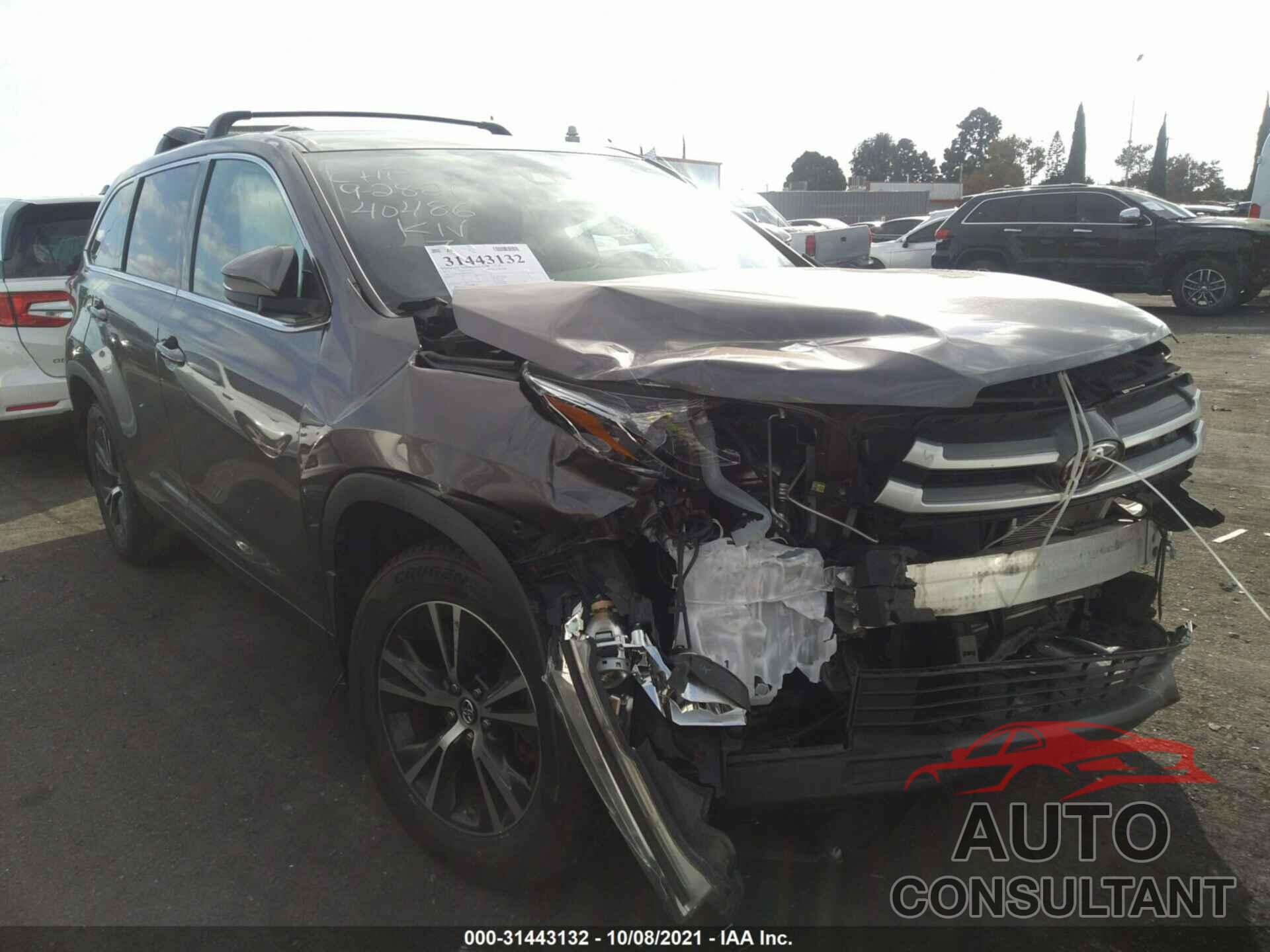 TOYOTA HIGHLANDER 2019 - 5TDZARFH8KS045726