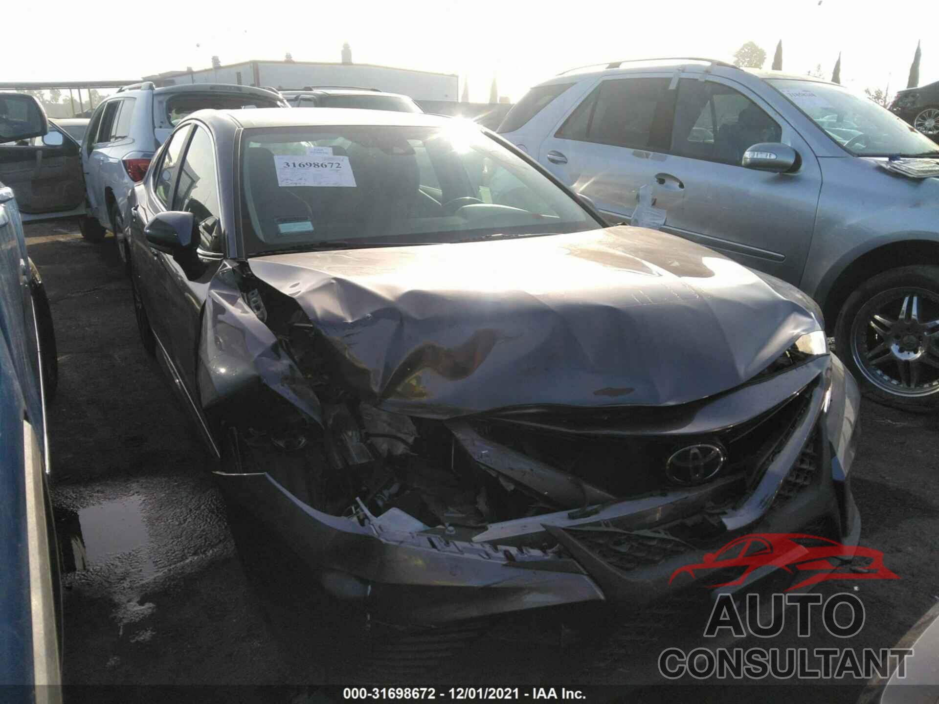 TOYOTA CAMRY 2019 - 4T1B11HK2KU683439