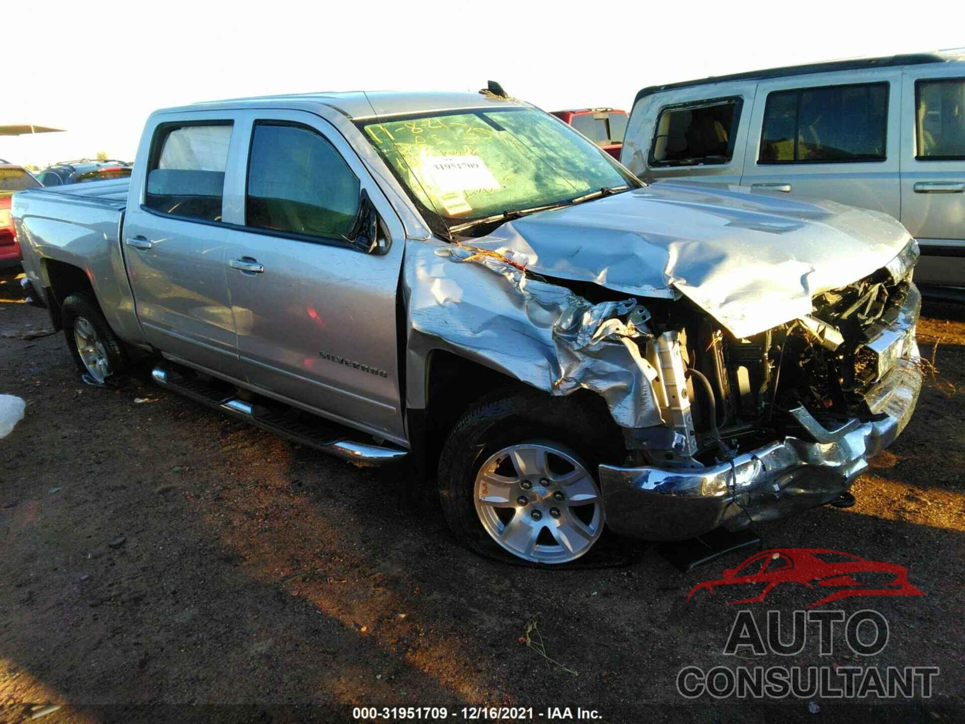 CHEVROLET SILVERADO 1500 2018 - 3GCUKREC1JG571433