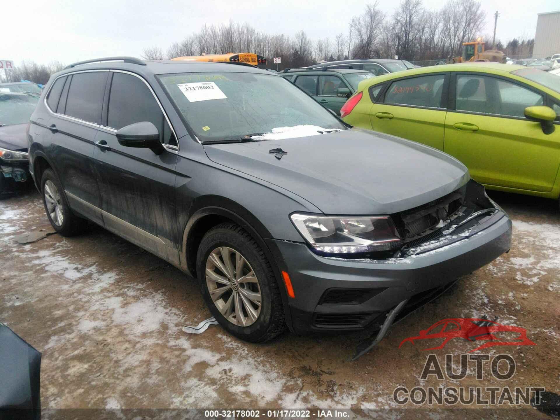 VOLKSWAGEN TIGUAN 2018 - 3VV2B7AX5JM113773