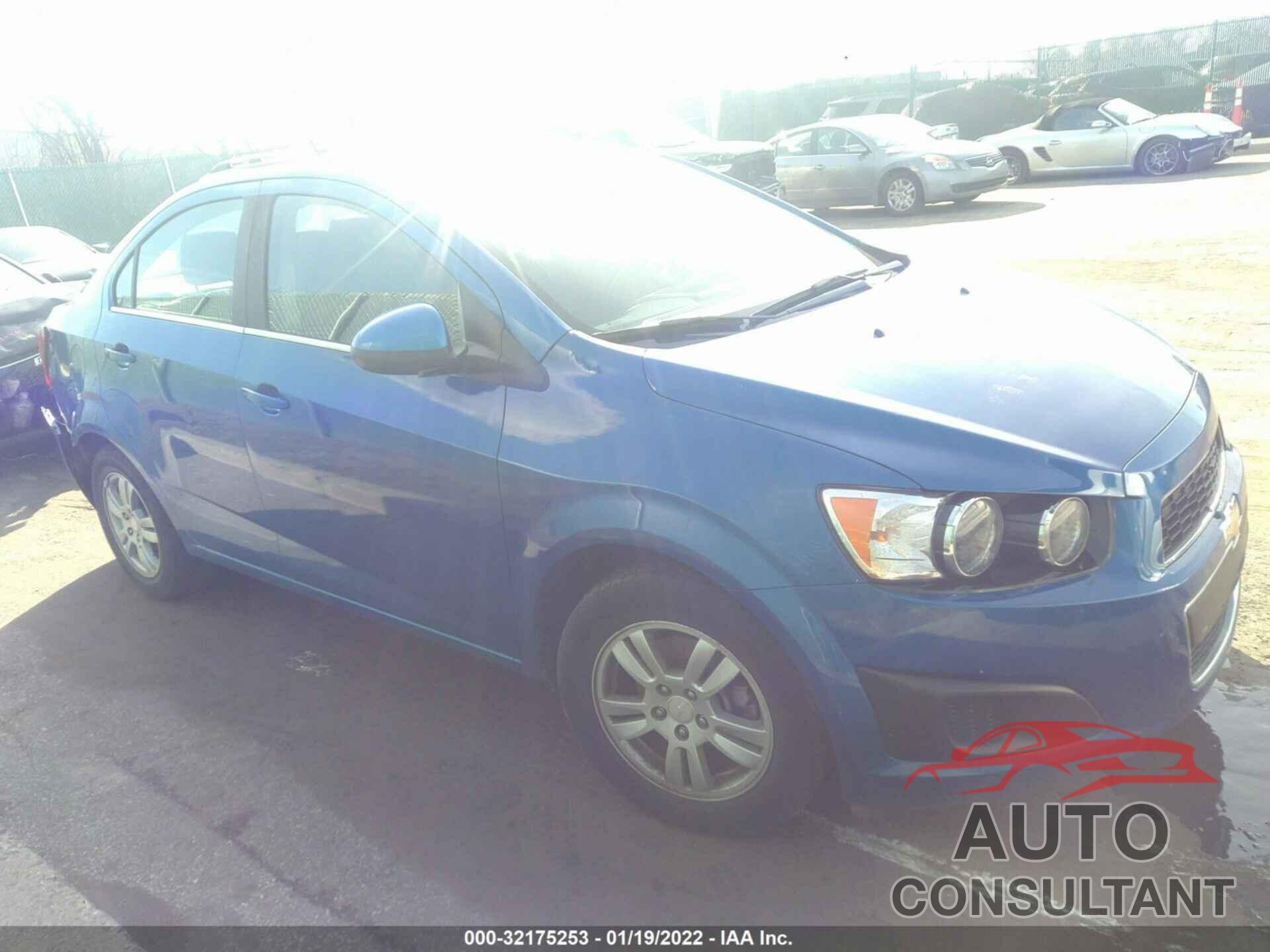 CHEVROLET SONIC 2016 - 1G1JC5SG9G4156102
