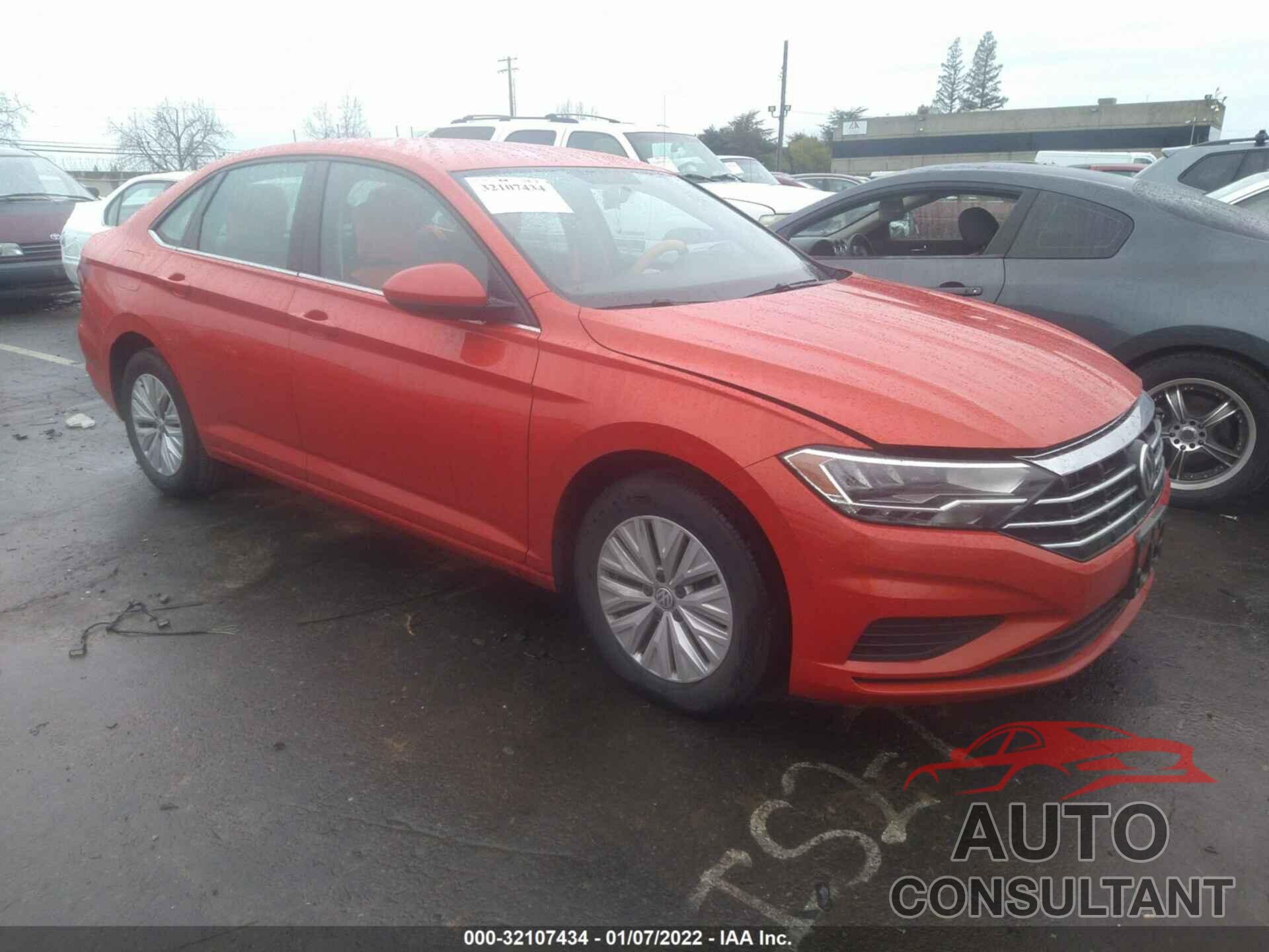 VOLKSWAGEN JETTA 2019 - 3VWC57BUXKM065023