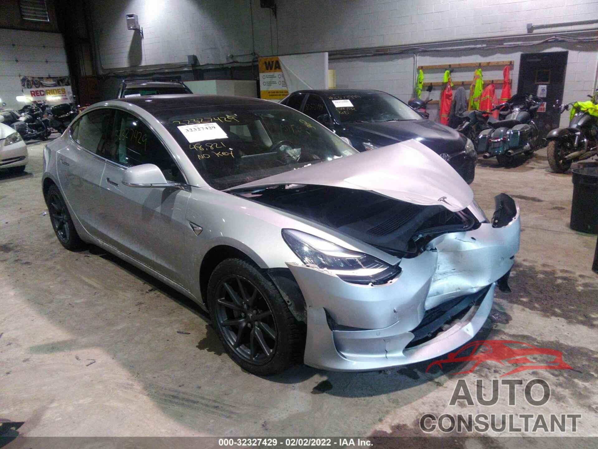 TESLA MODEL 3 2018 - 5YJ3E1EB4JF114584