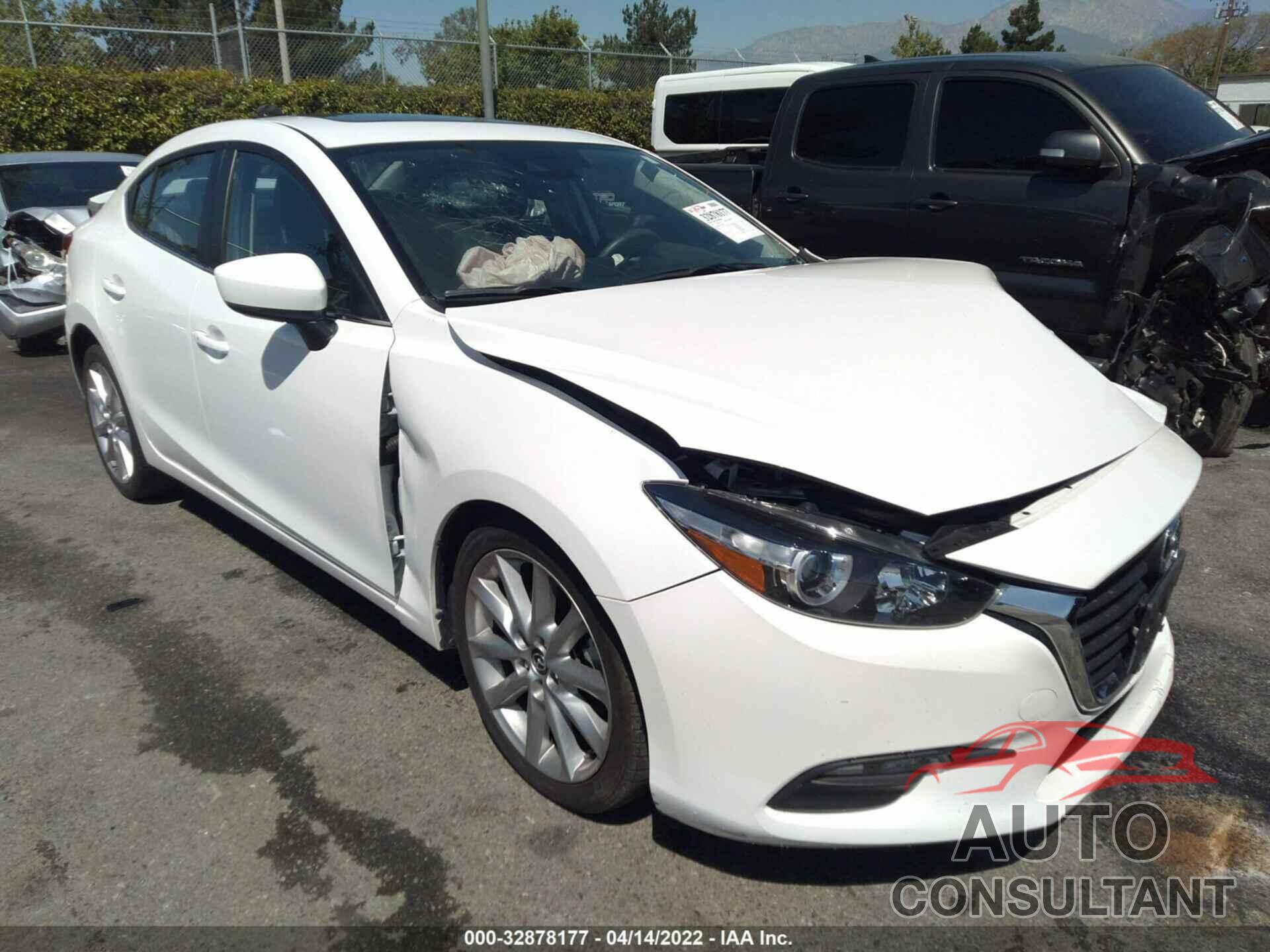 MAZDA MAZDA3 4-DOOR 2017 - JM1BN1V77H1100401