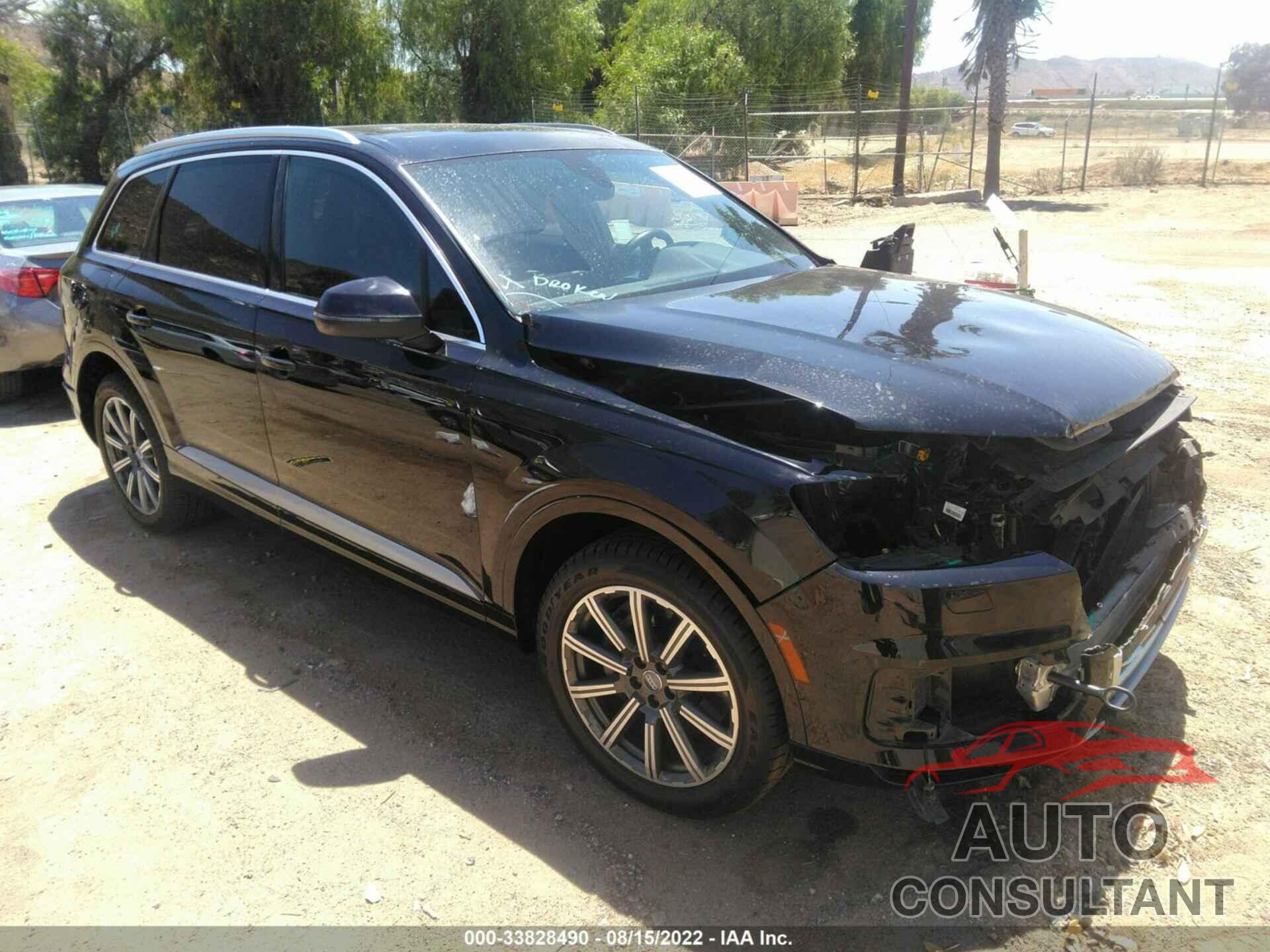 AUDI Q7 2017 - WA1LAAF70HD028237