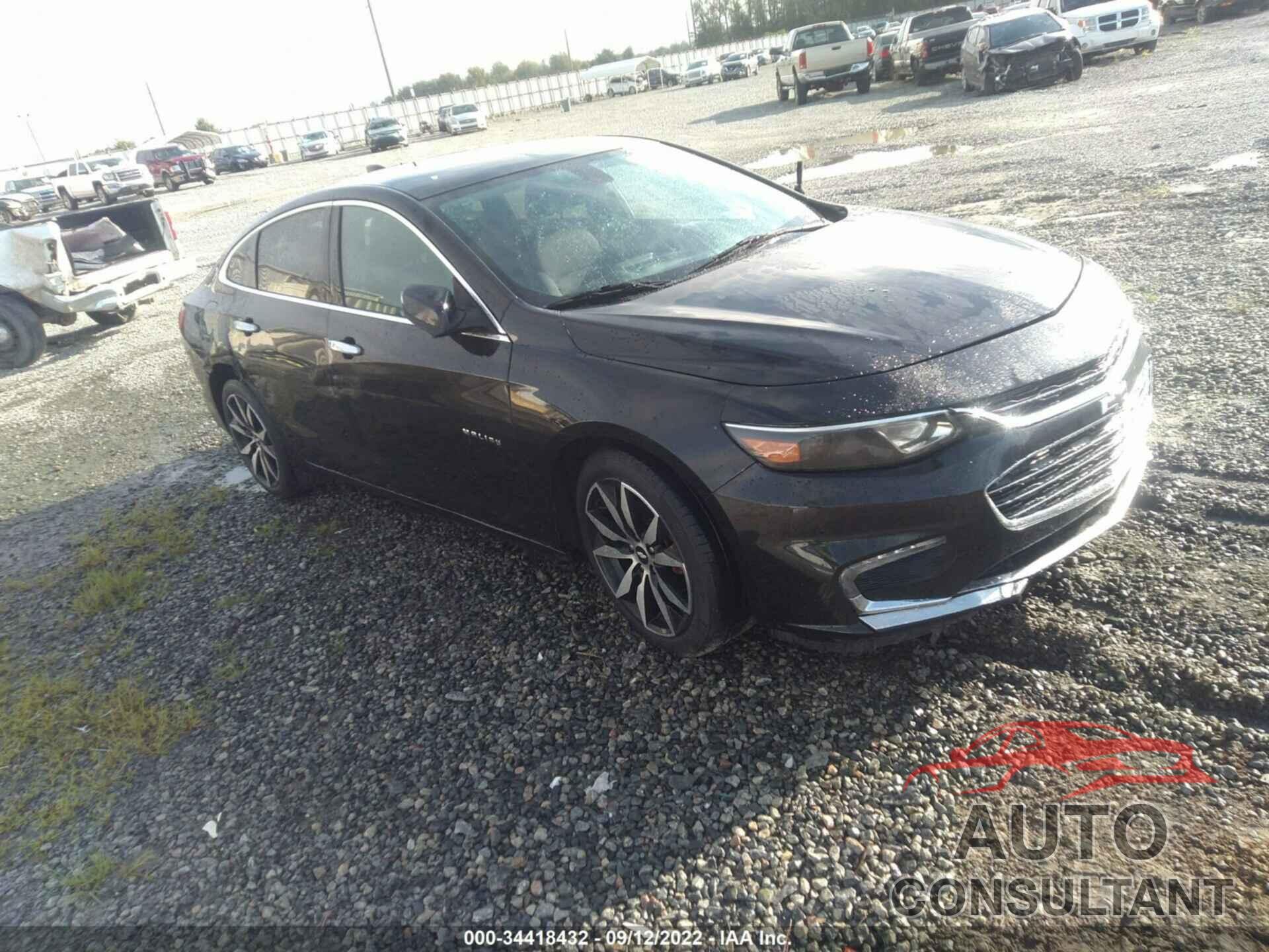 CHEVROLET MALIBU 2017 - 1G1ZE5ST9HF265921