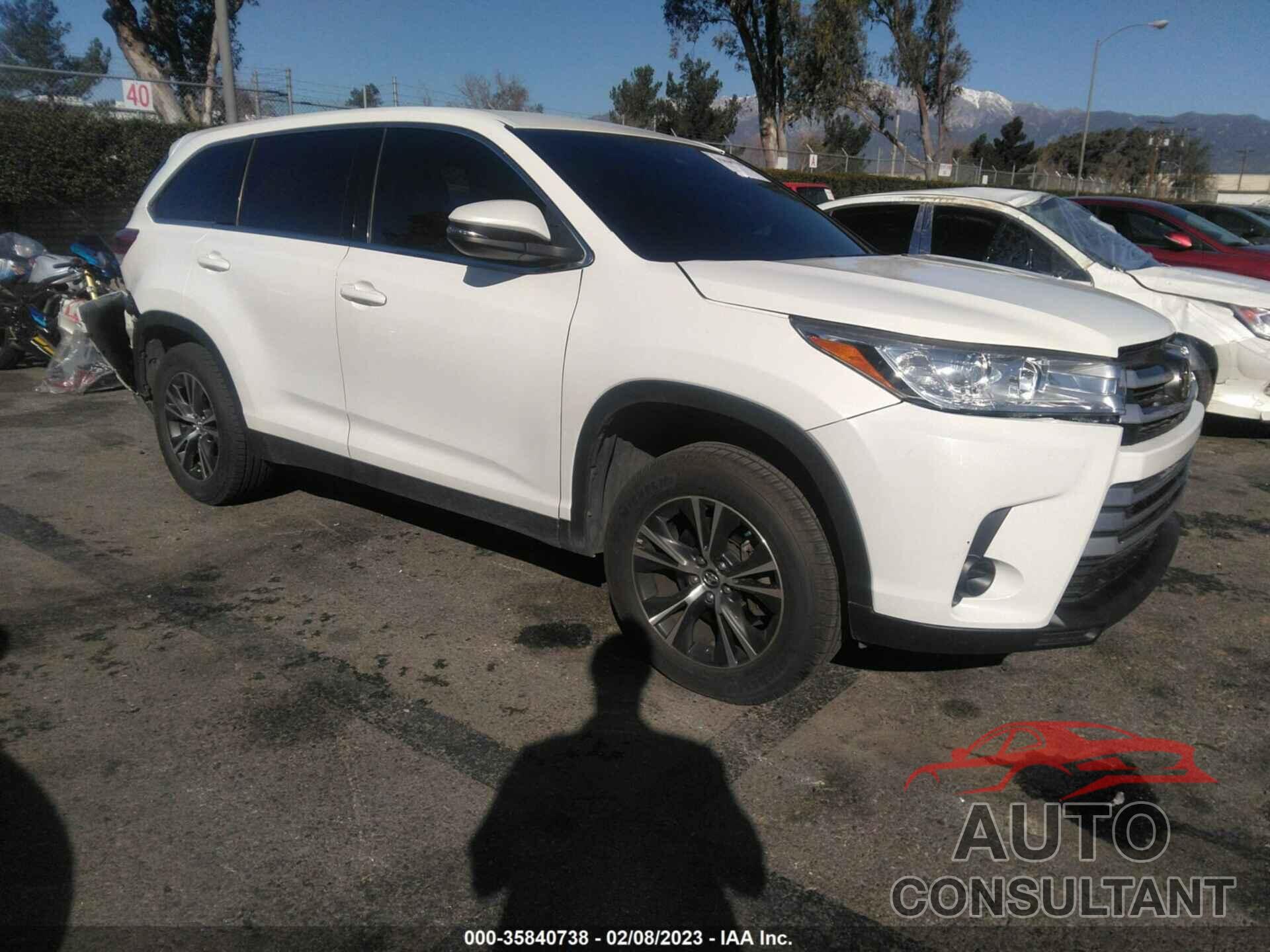 TOYOTA HIGHLANDER 2019 - 5TDZARFH0KS059037