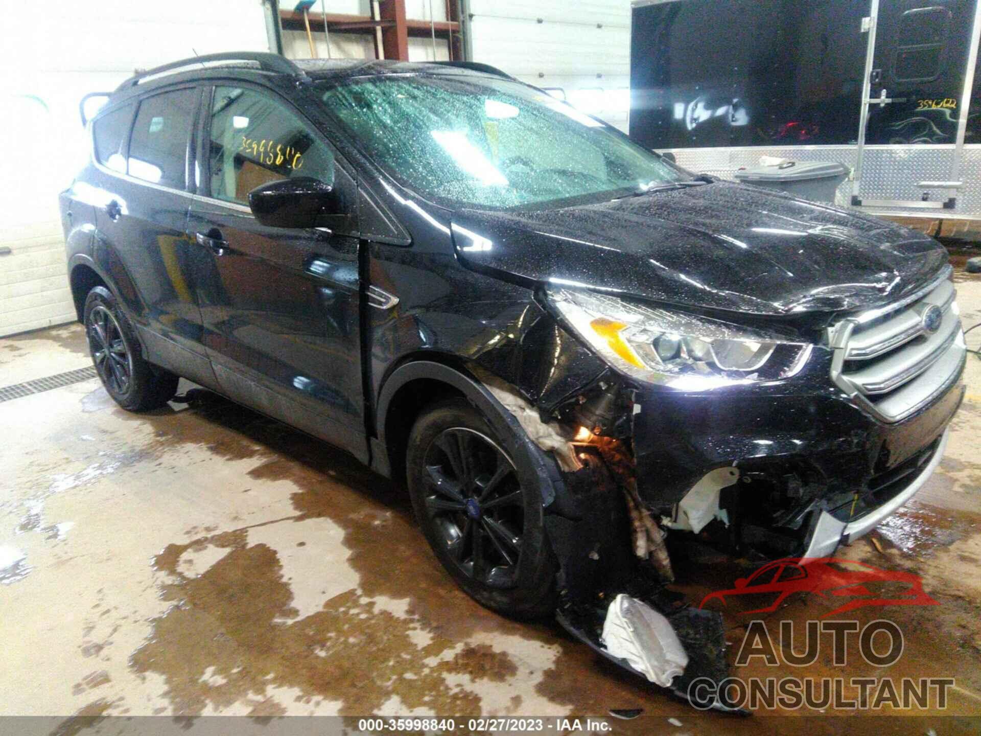 FORD ESCAPE 2017 - 1FMCU0GD3HUE05778