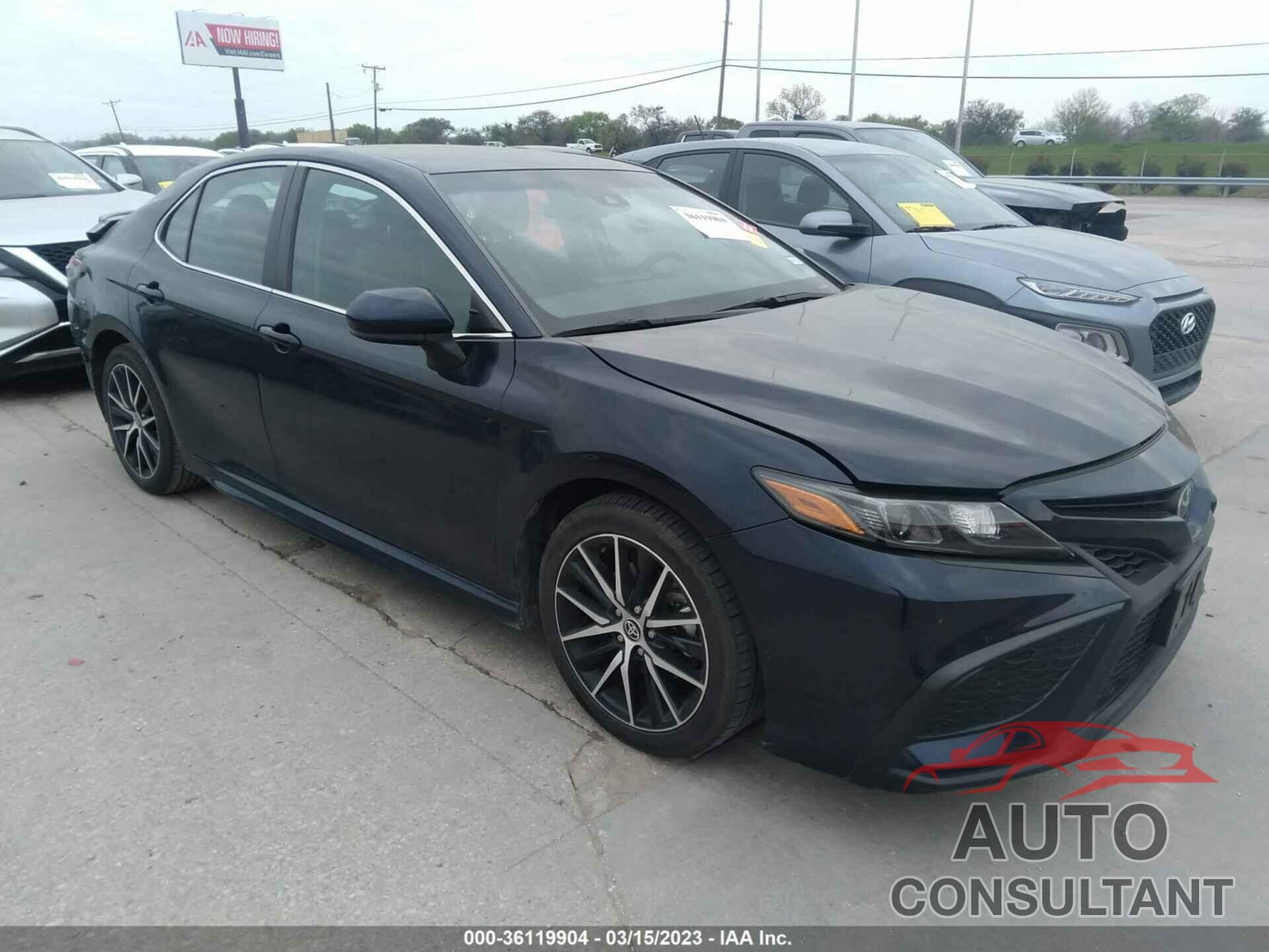 TOYOTA CAMRY 2021 - 4T1G11AK0MU548933