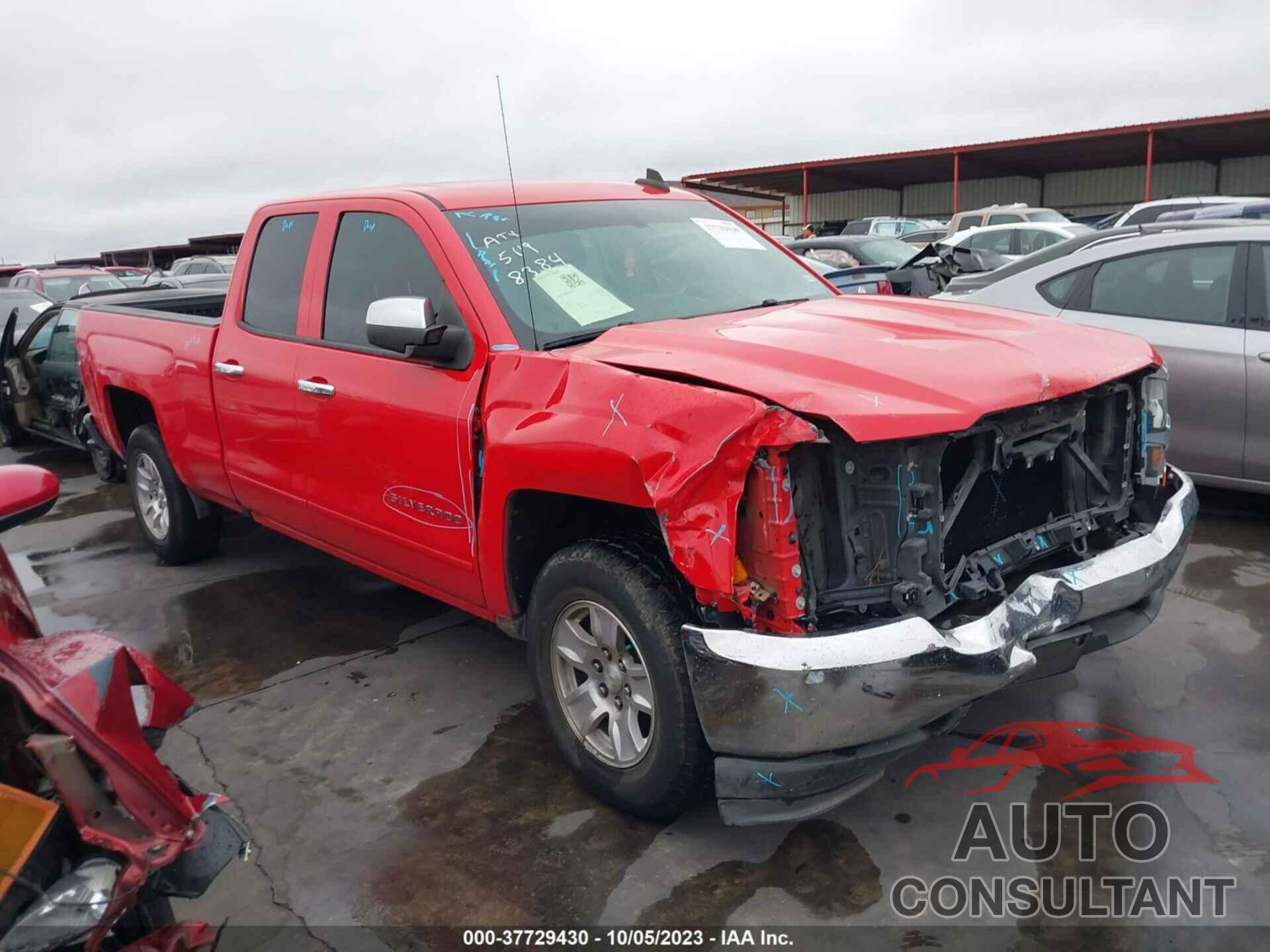 CHEVROLET SILVERADO 1500 2018 - 1GCRCREC6JZ156109