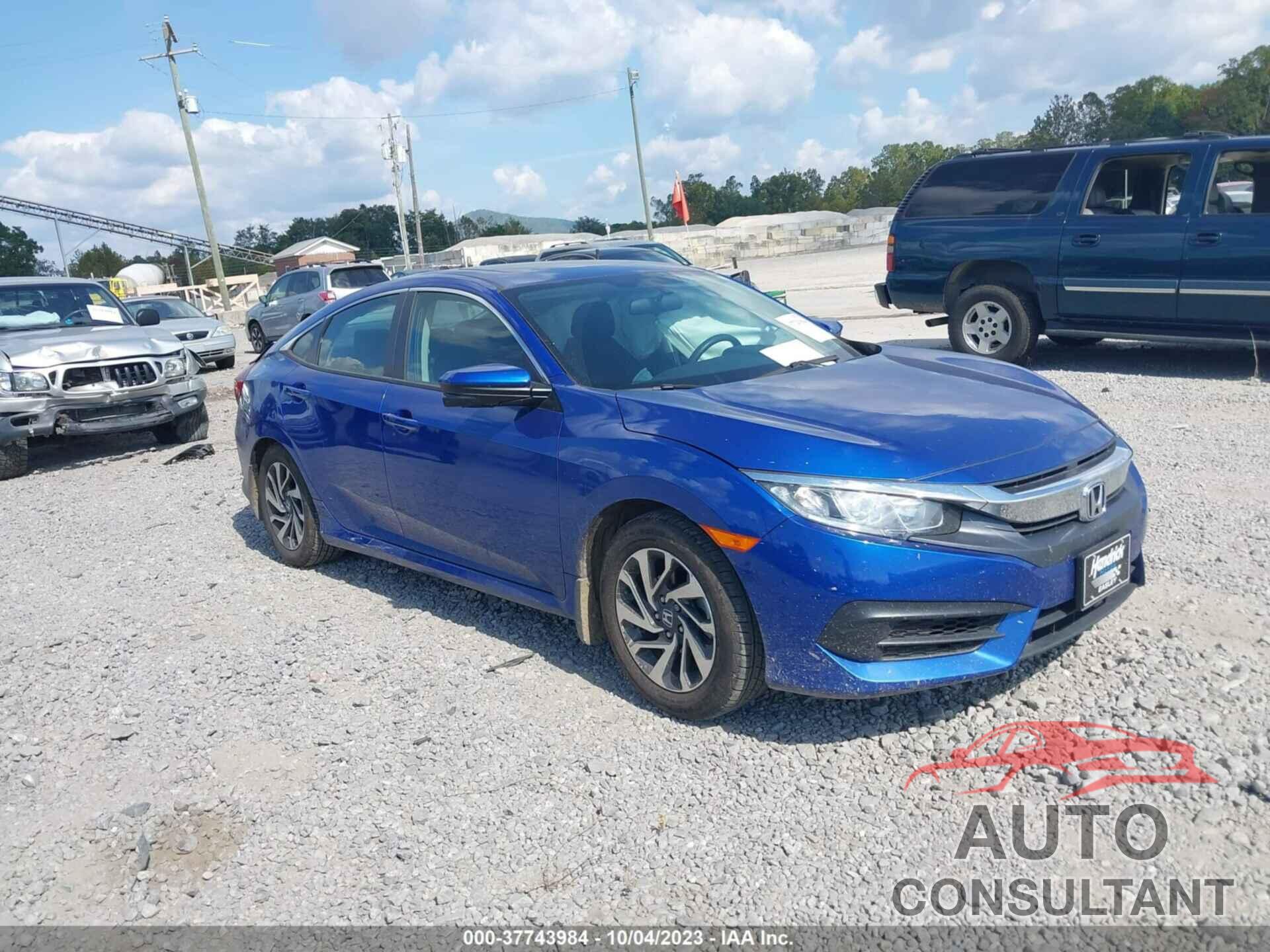 HONDA CIVIC 2018 - 2HGFC2F79JH508323