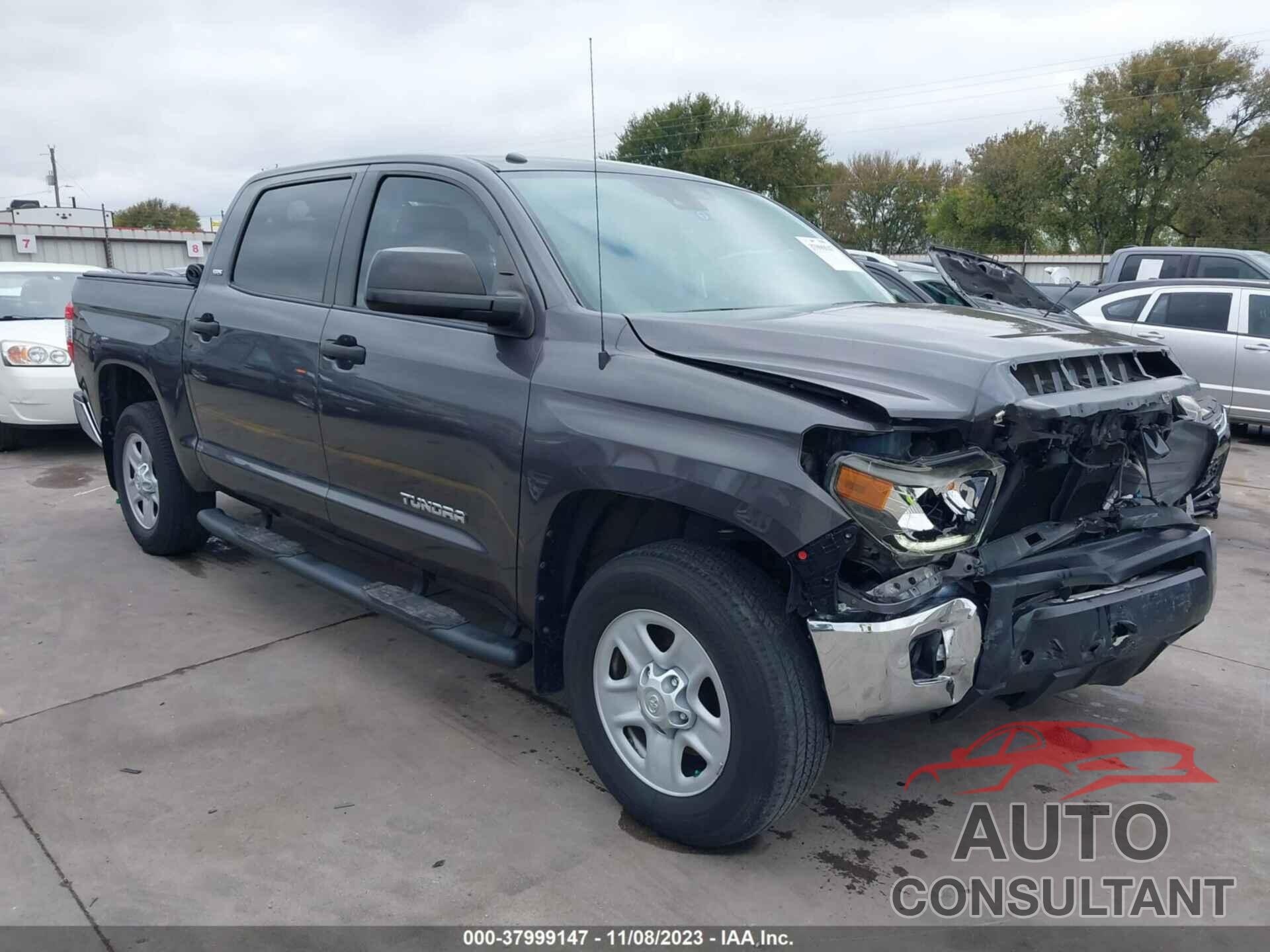 TOYOTA TUNDRA 2019 - 5TFEM5F11KX136879