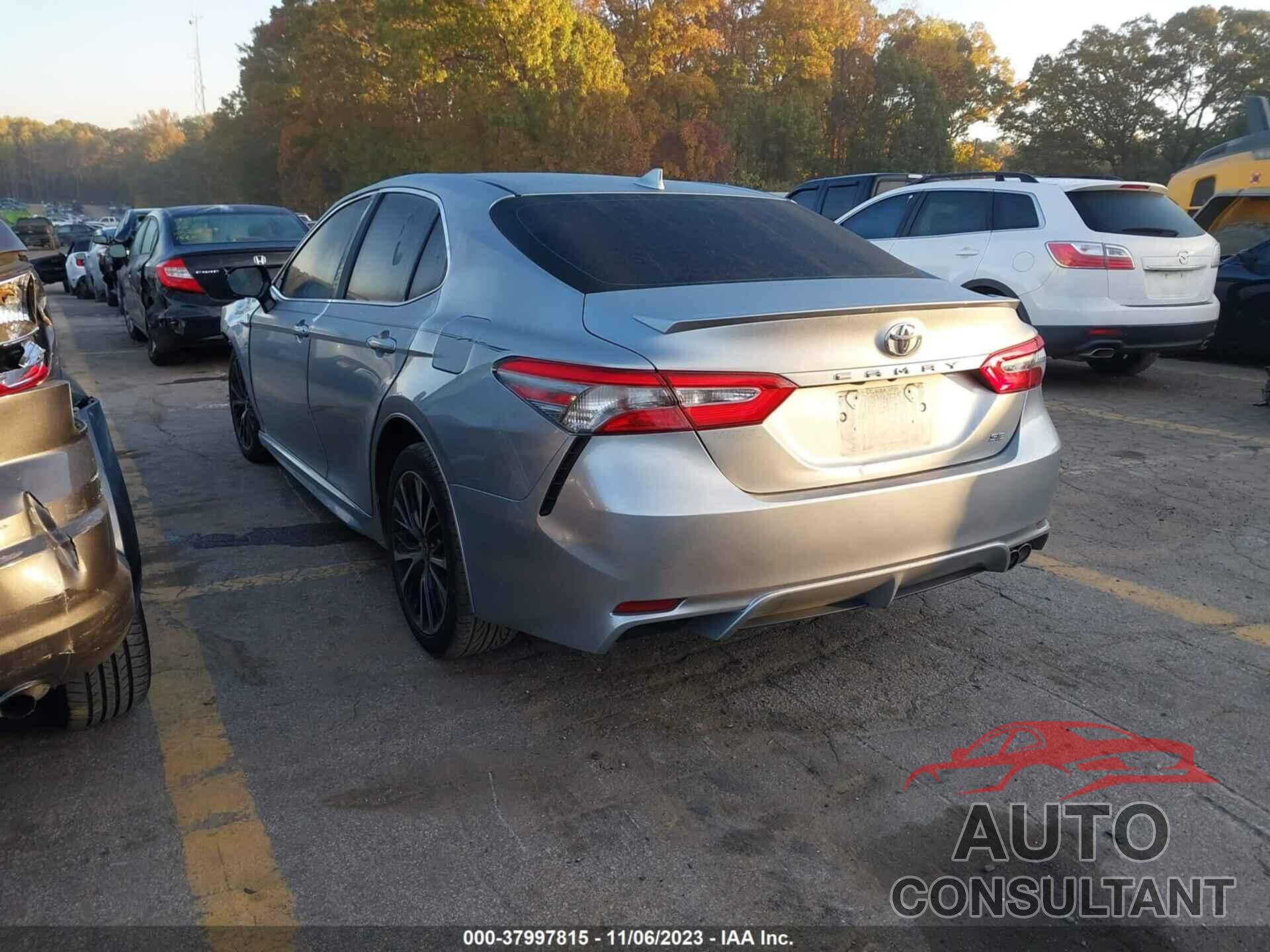 TOYOTA CAMRY 2019 - 4T1B11HK0KU780199