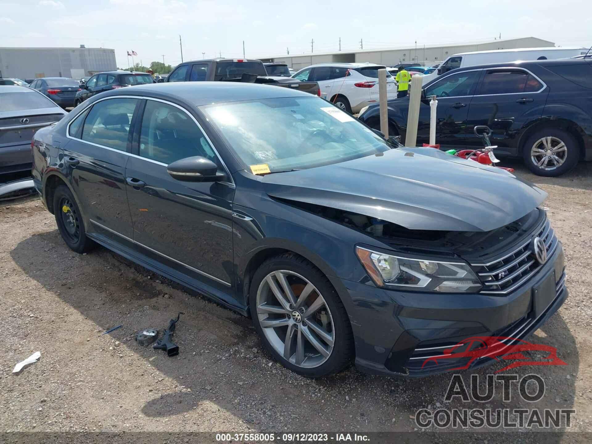 VOLKSWAGEN PASSAT 2017 - 1VWDT7A36HC047311