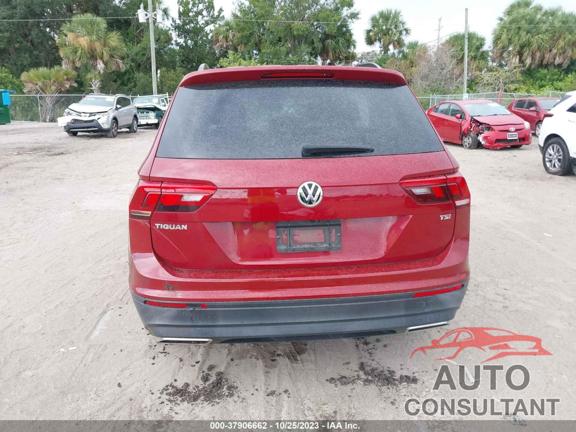 VOLKSWAGEN TIGUAN 2018 - 3VV1B7AXXJM122612