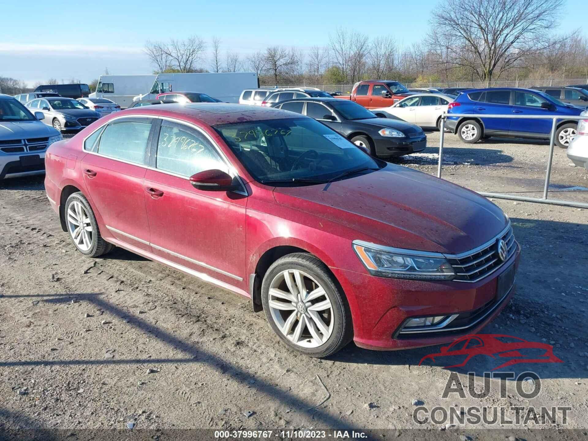 VOLKSWAGEN PASSAT 2017 - 1VWGT7A33HC002730