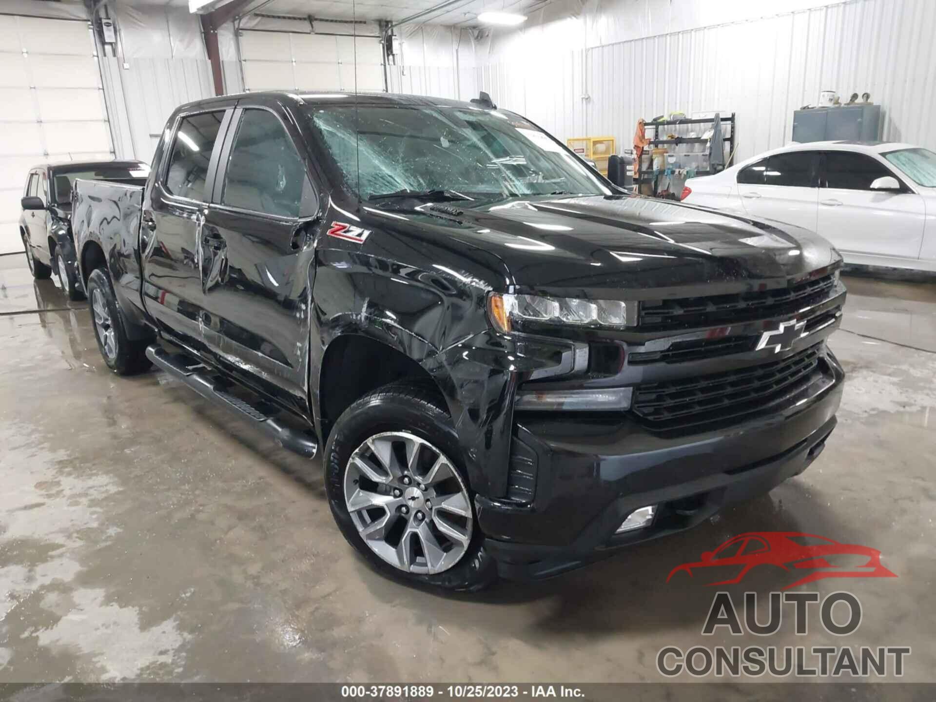 CHEVROLET SILVERADO 1500 2021 - 1GCUYEET1MZ109854