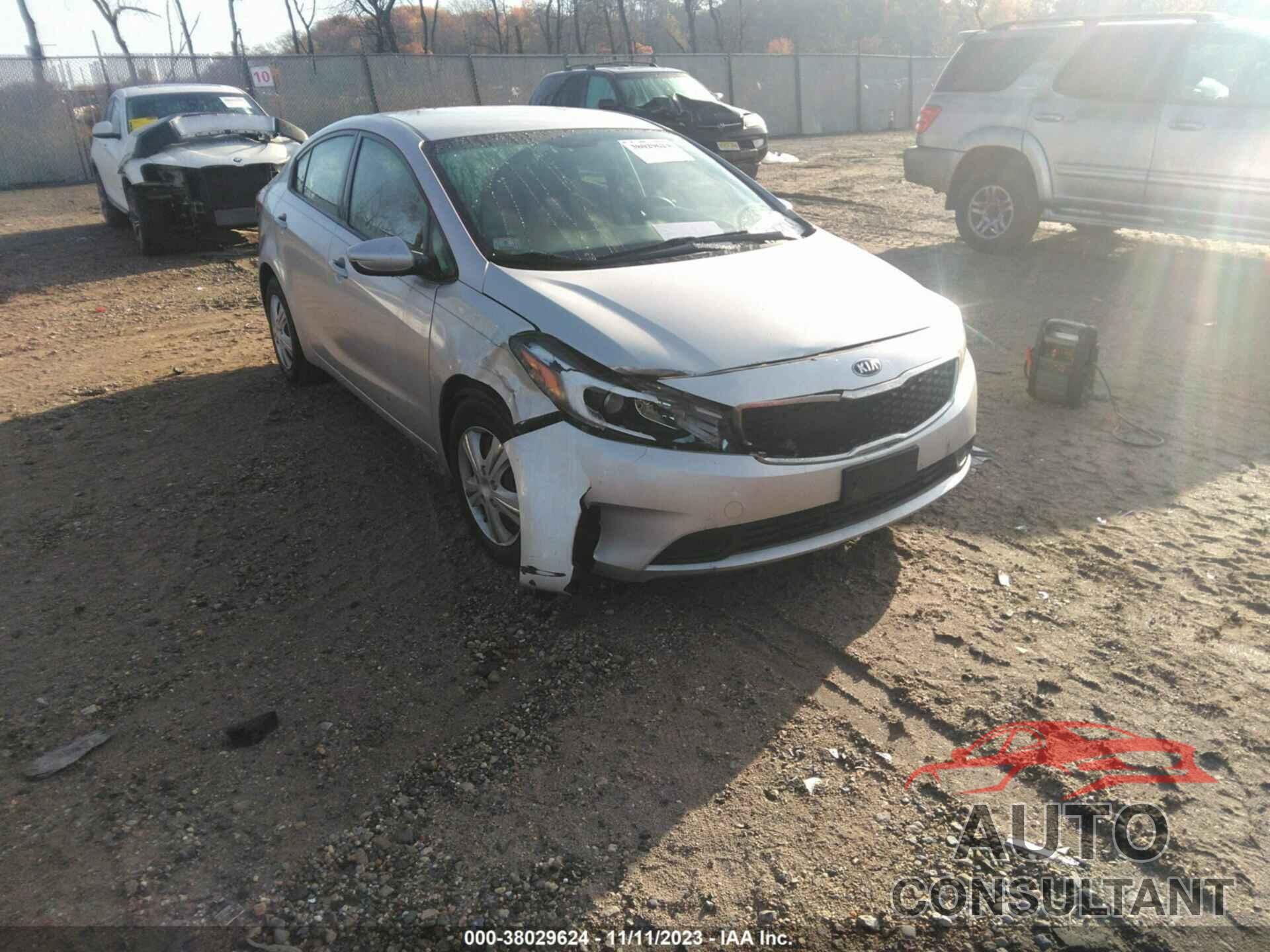 KIA FORTE 2018 - 3KPFK4A73JE231667