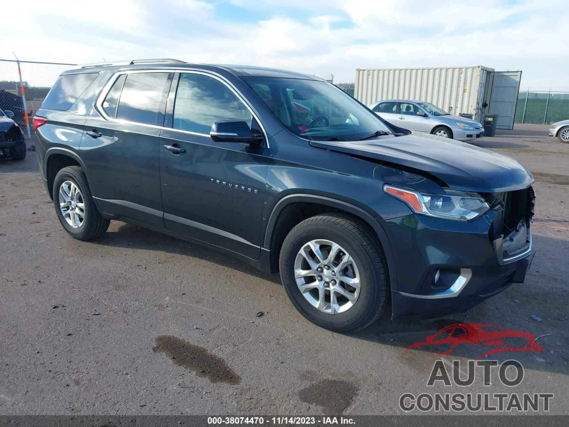 CHEVROLET TRAVERSE 2018 - 1GNEVGKW8JJ205327