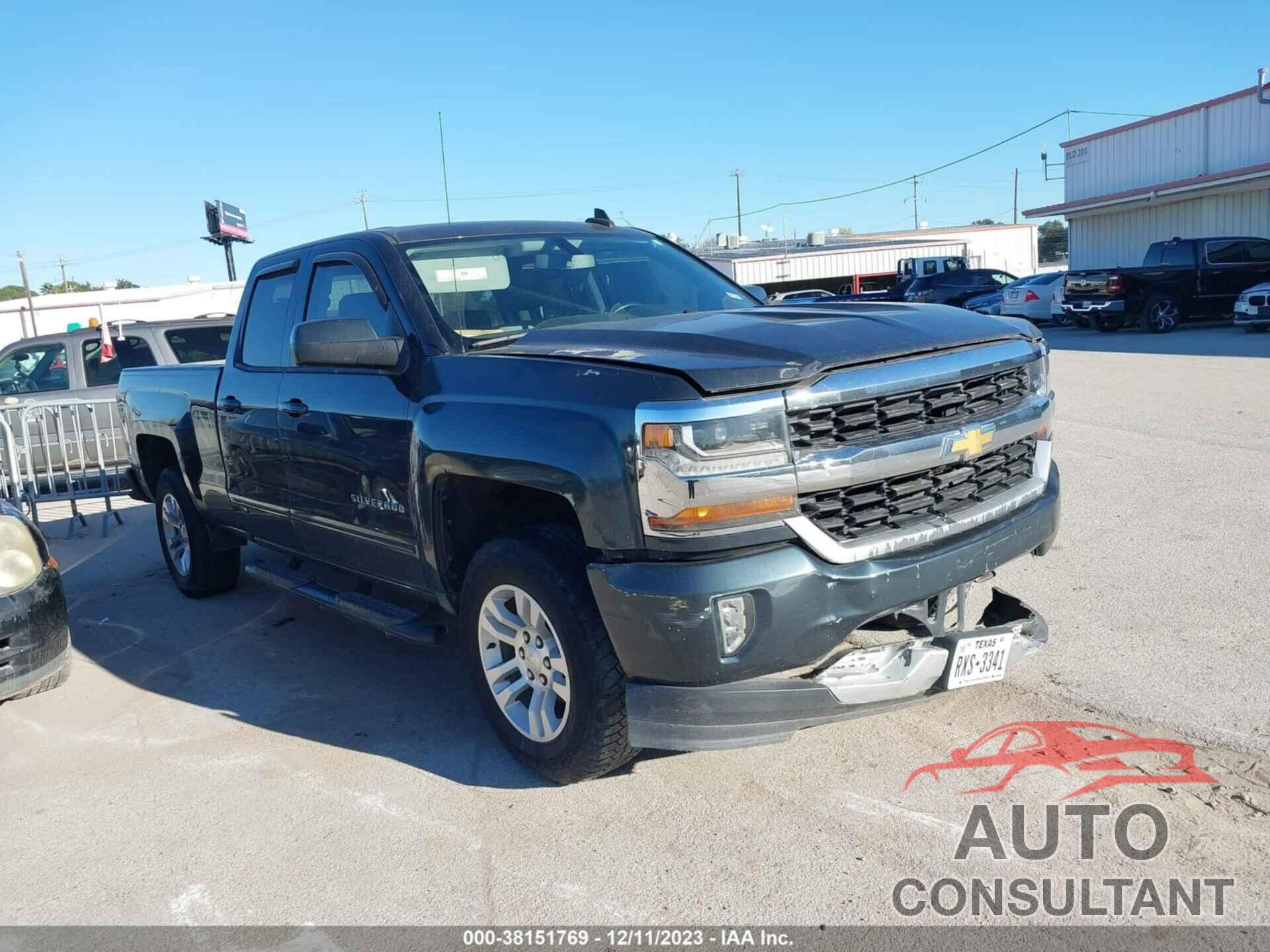 CHEVROLET SILVERADO 1500 2018 - 1GCRCREC9JZ105218