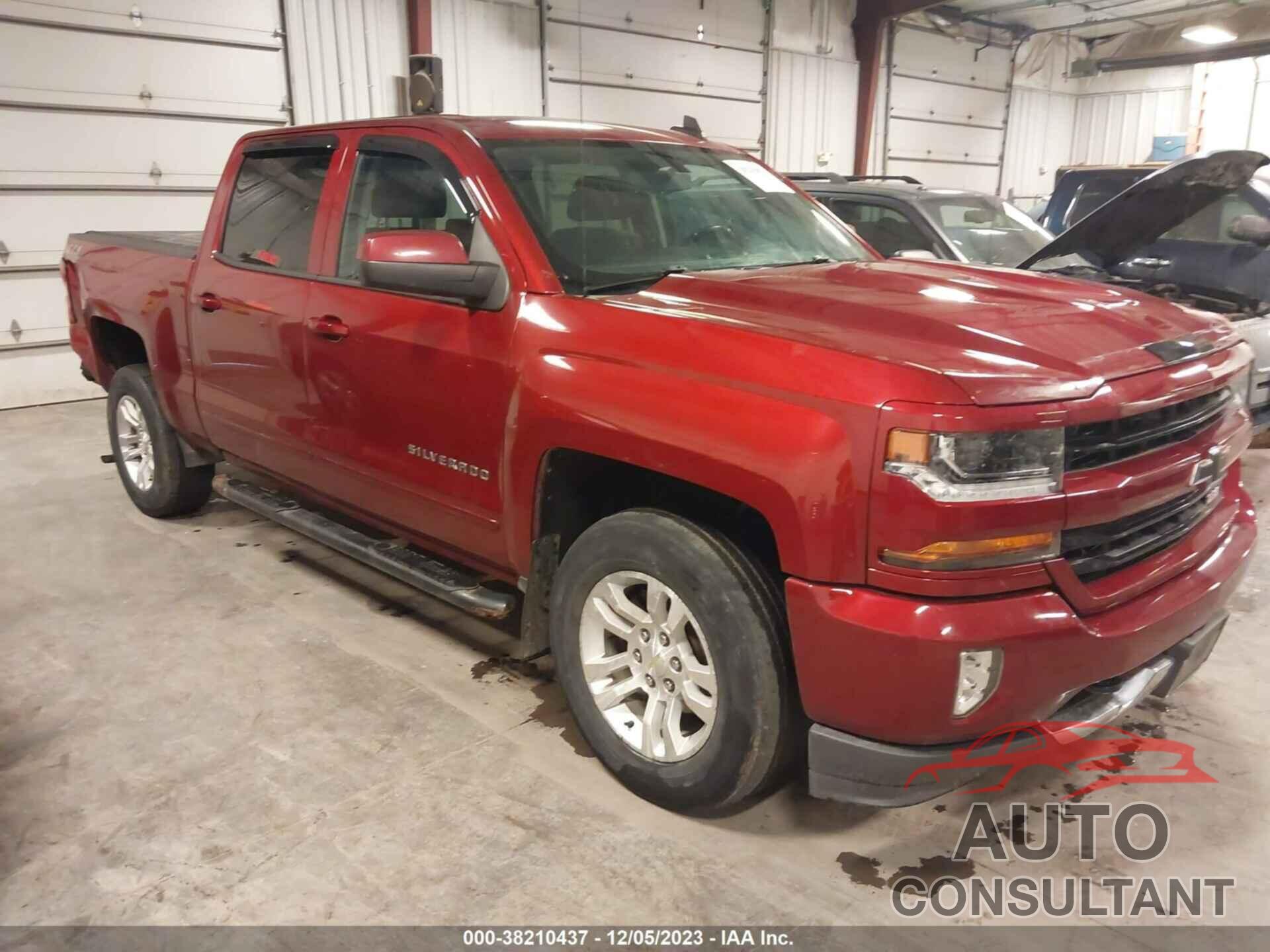 CHEVROLET SILVERADO 1500 2018 - 3GCUKREC1JG606178