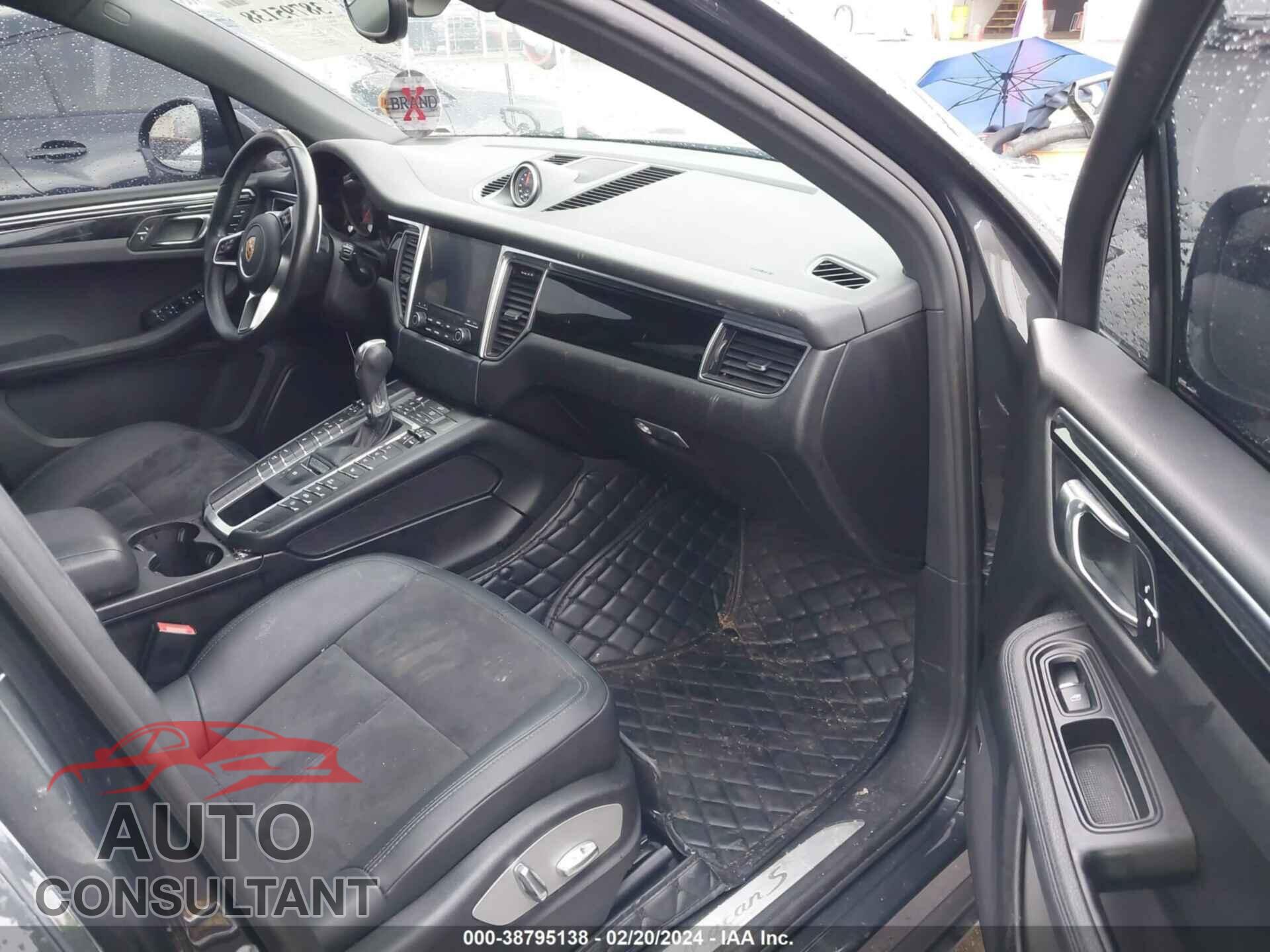 PORSCHE MACAN 2017 - WP1AB2A58HLB14924