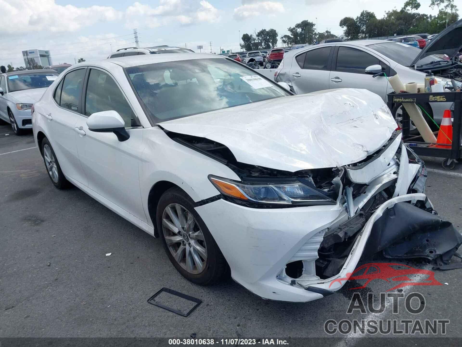 TOYOTA CAMRY 2018 - JTNB11HK8J3073257
